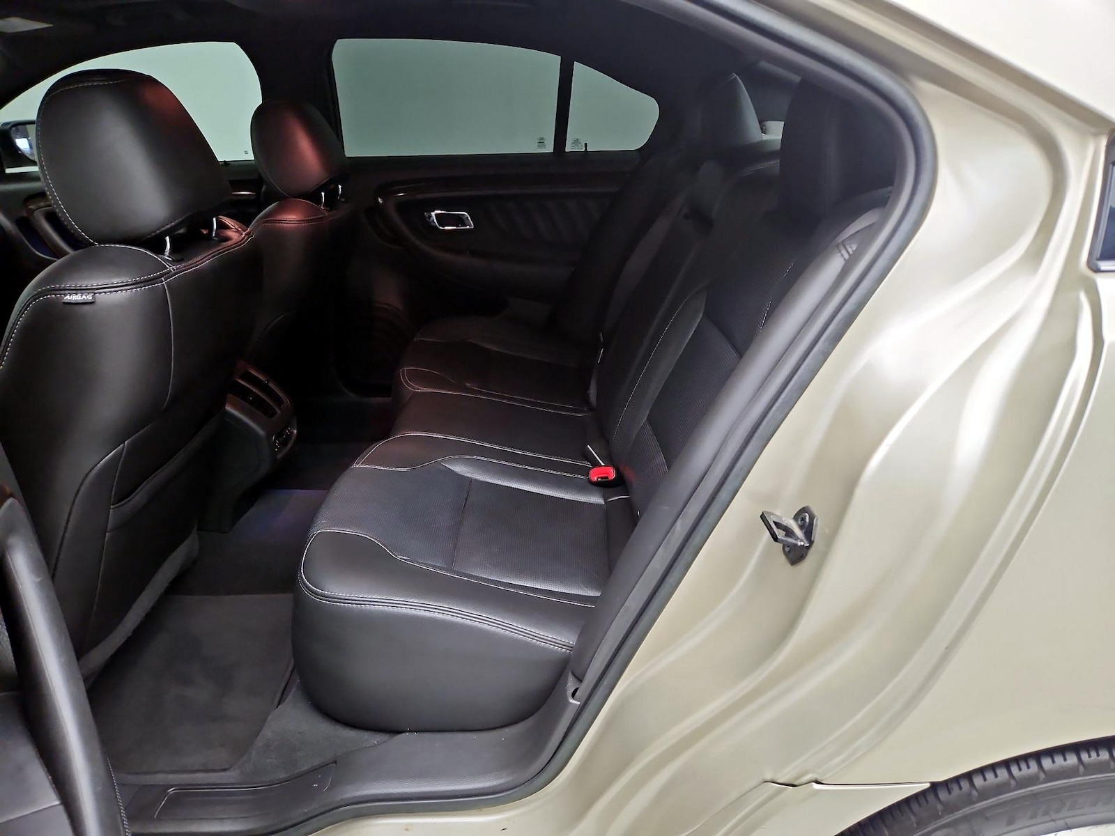 2018 Ford Taurus Limited - Photo 22