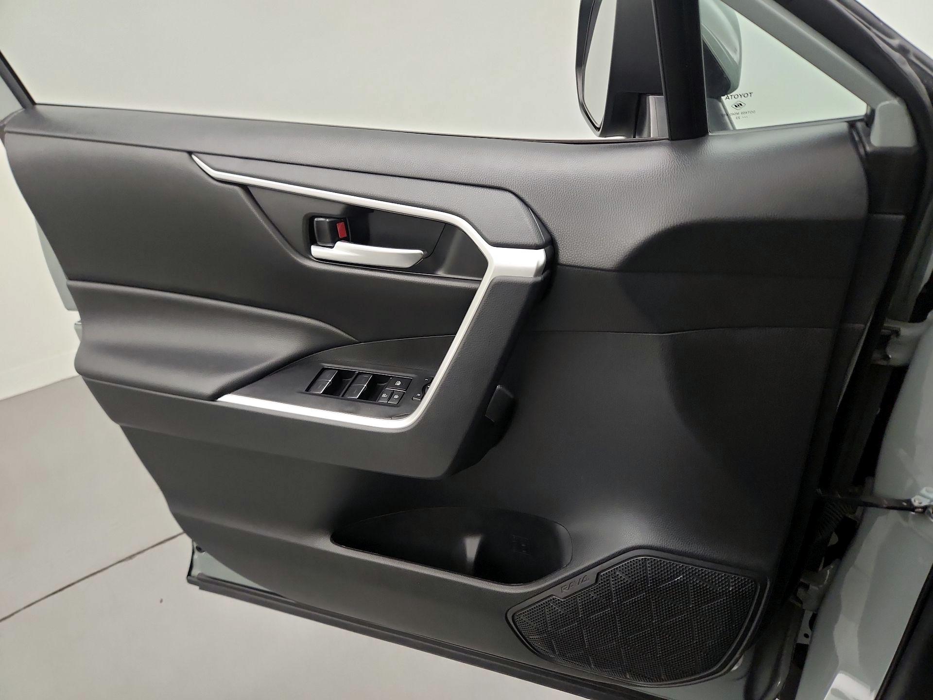 Thumbnail: 2023 Toyota RAV4 - 12