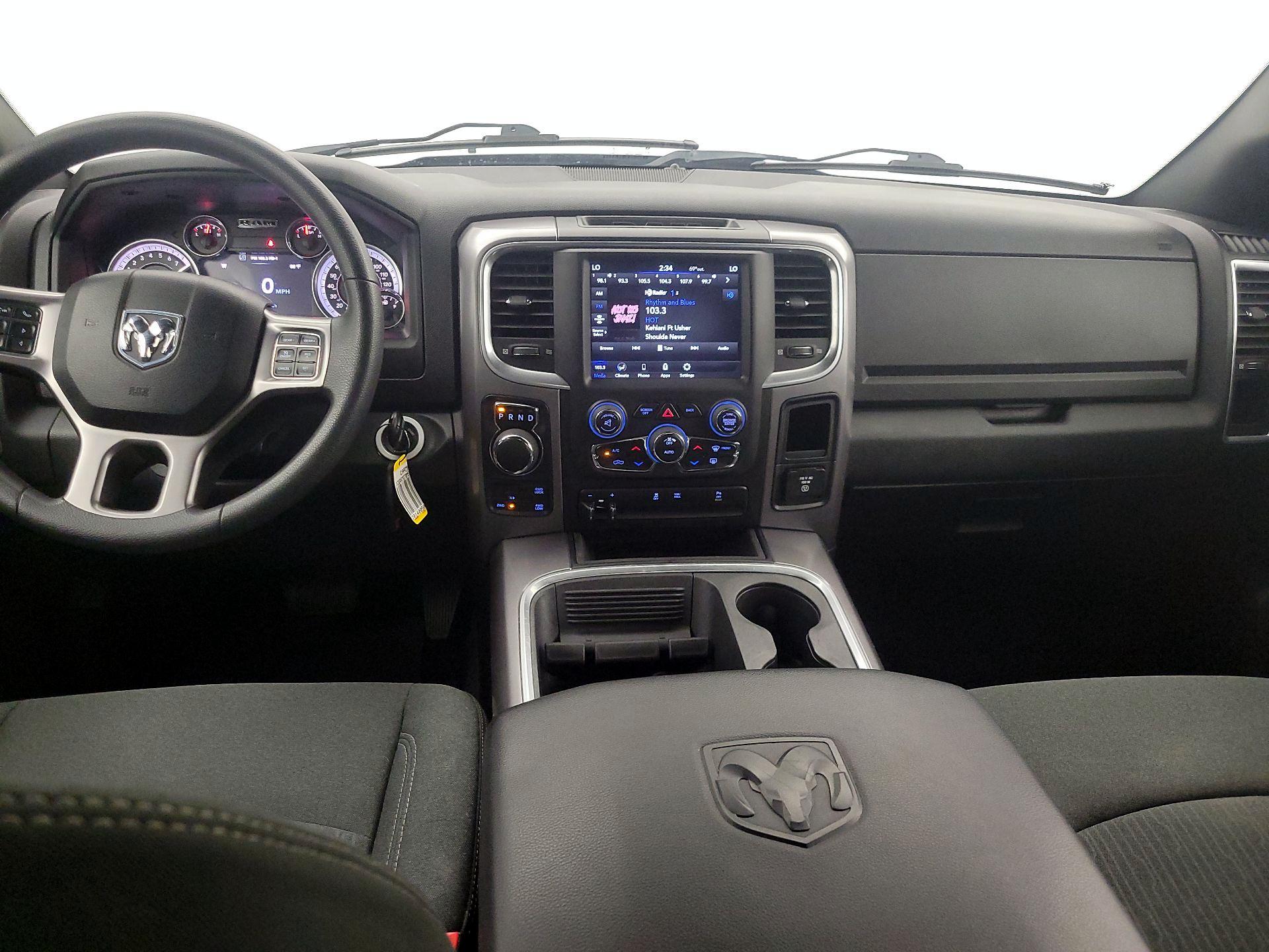 Thumbnail: 2021 RAM 1500 Classic - 9