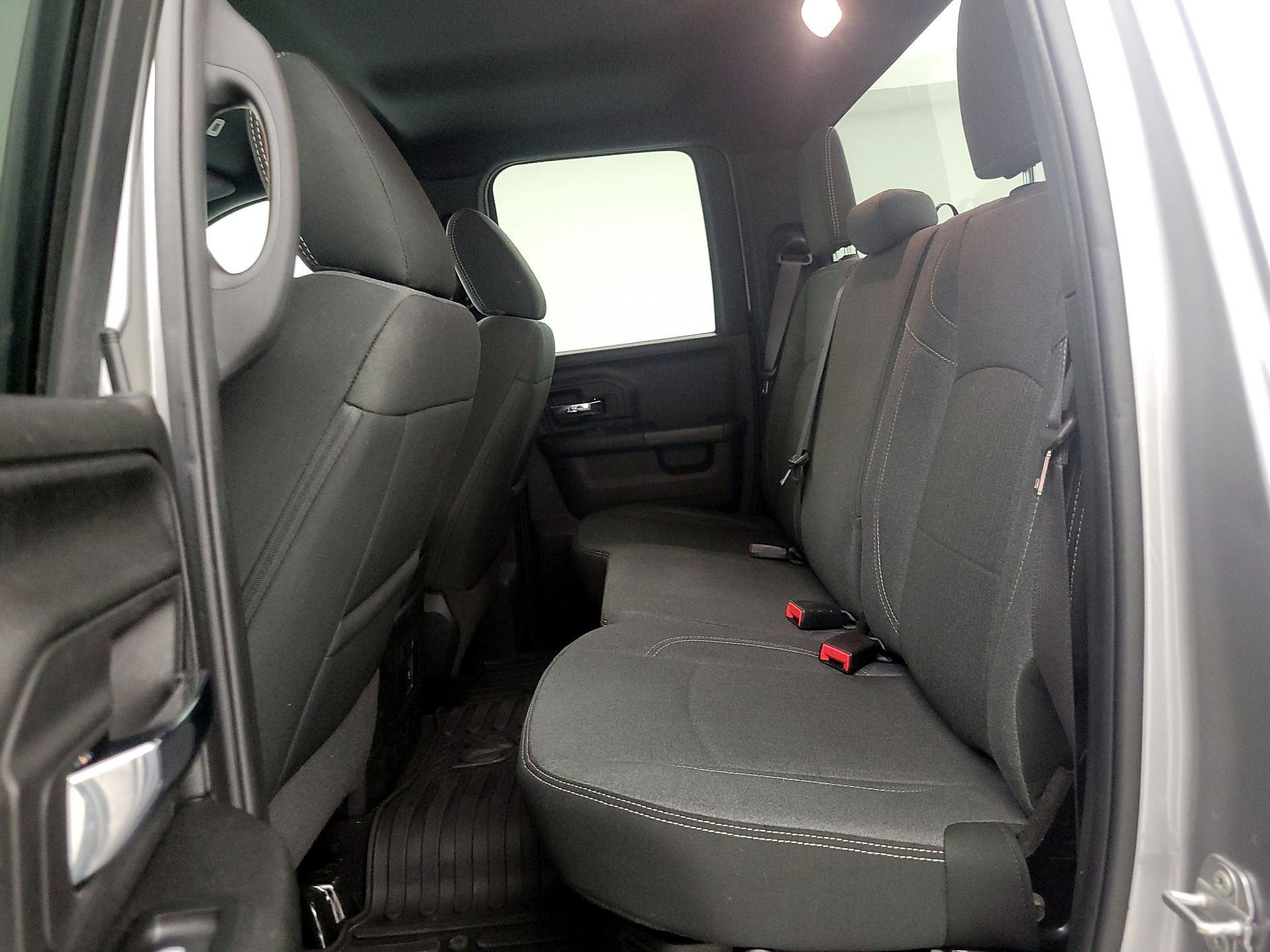 Thumbnail: 2021 RAM 1500 Classic - 19