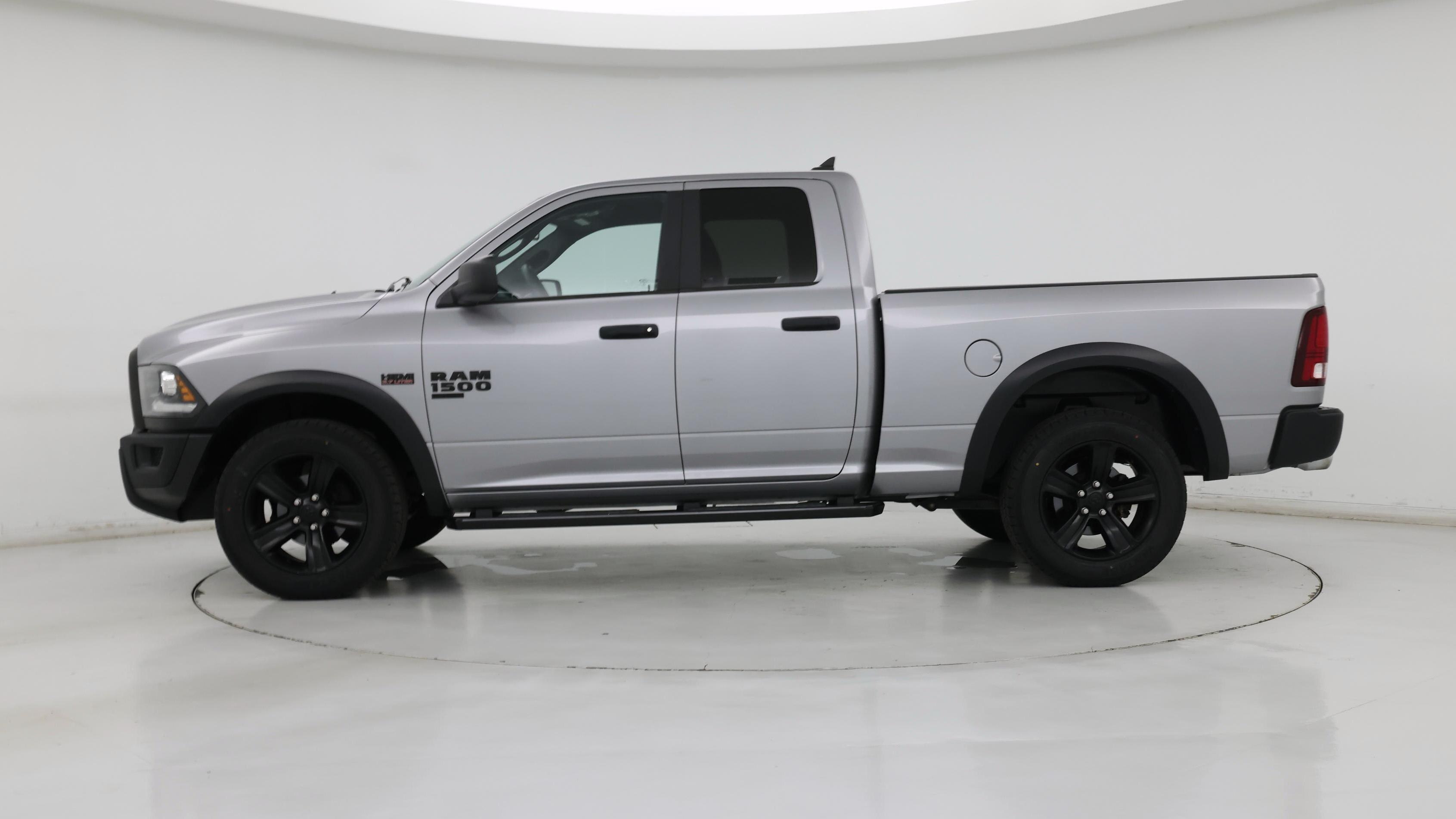 Thumbnail: 2021 RAM 1500 Classic - 3