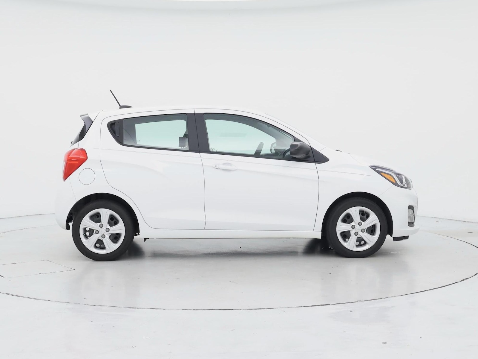 2019 Chevrolet Spark LS - Photo 8