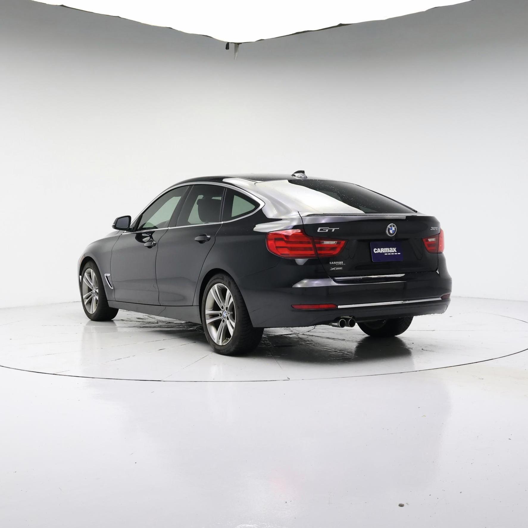 Thumbnail: 2016 BMW 3 Series - 2