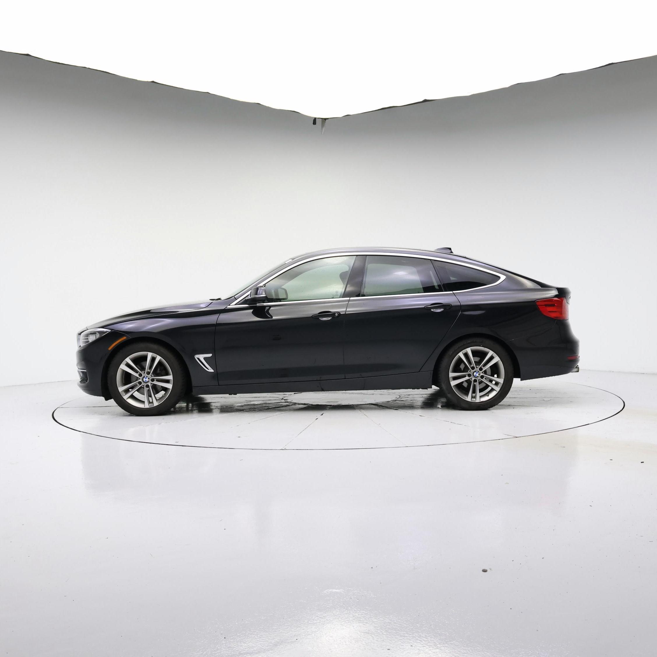 Thumbnail: 2016 BMW 3 Series - 3