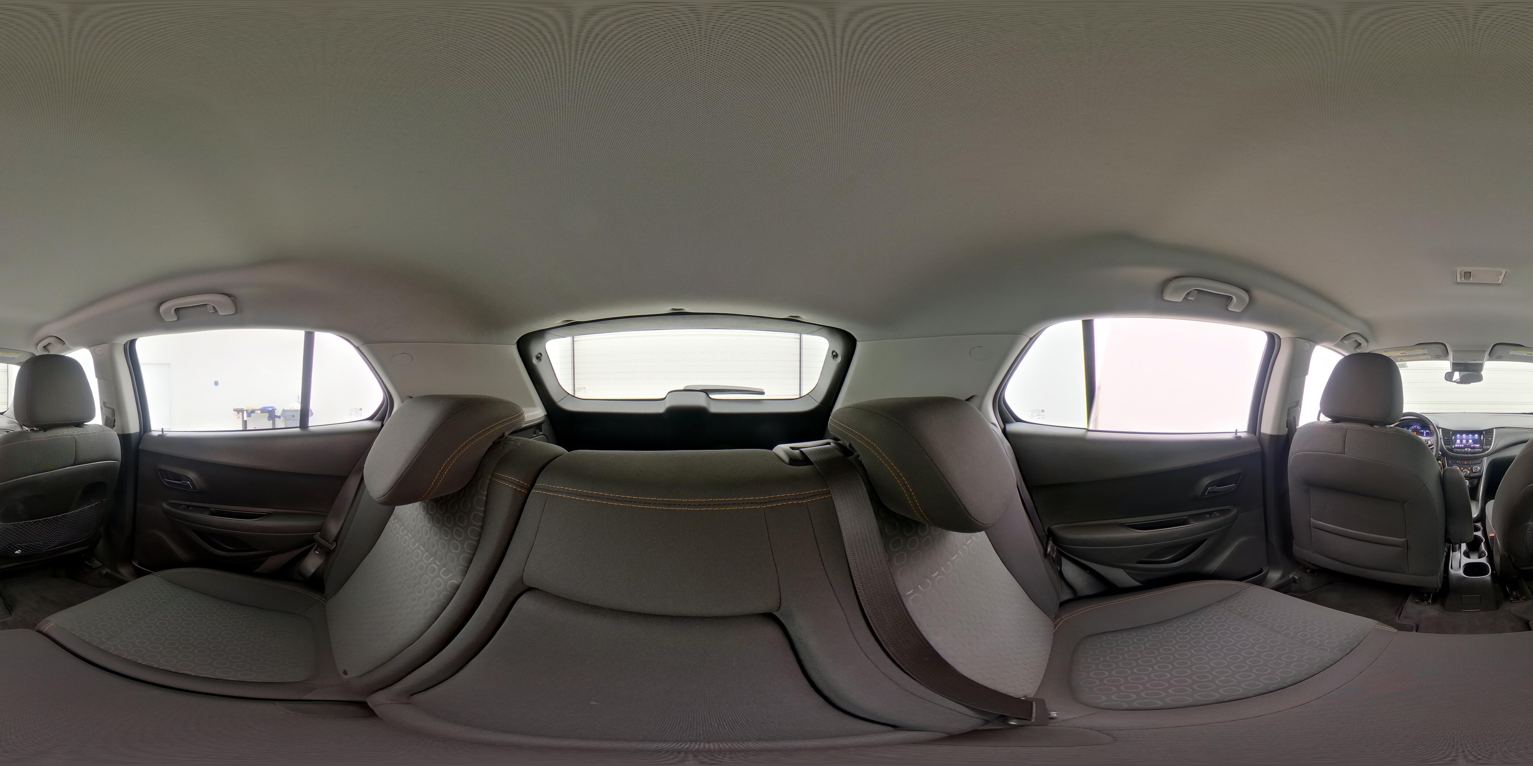 2020 Chevrolet Trax LS - Photo 25