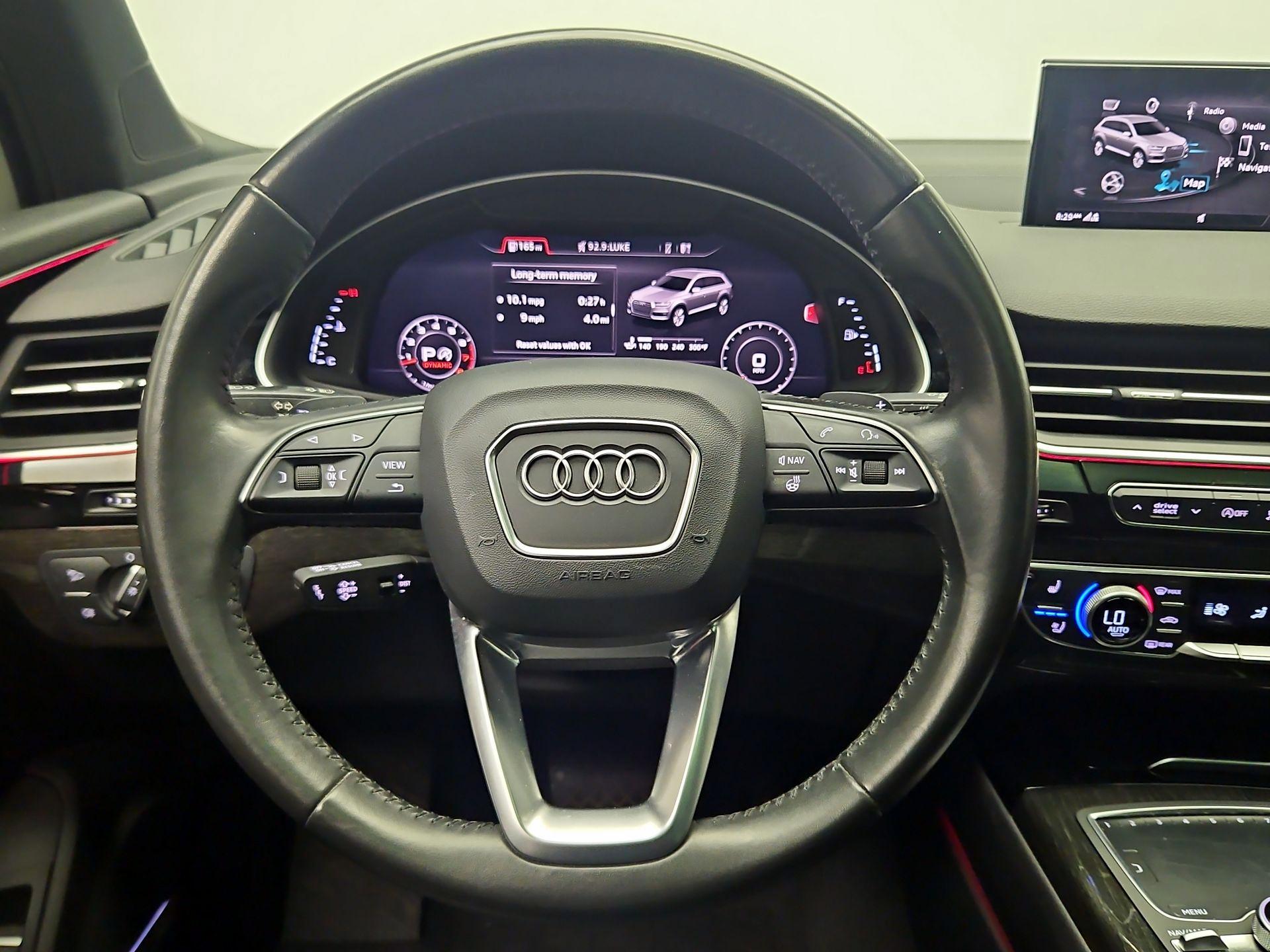 Thumbnail: 2019 Audi Q7 - 10