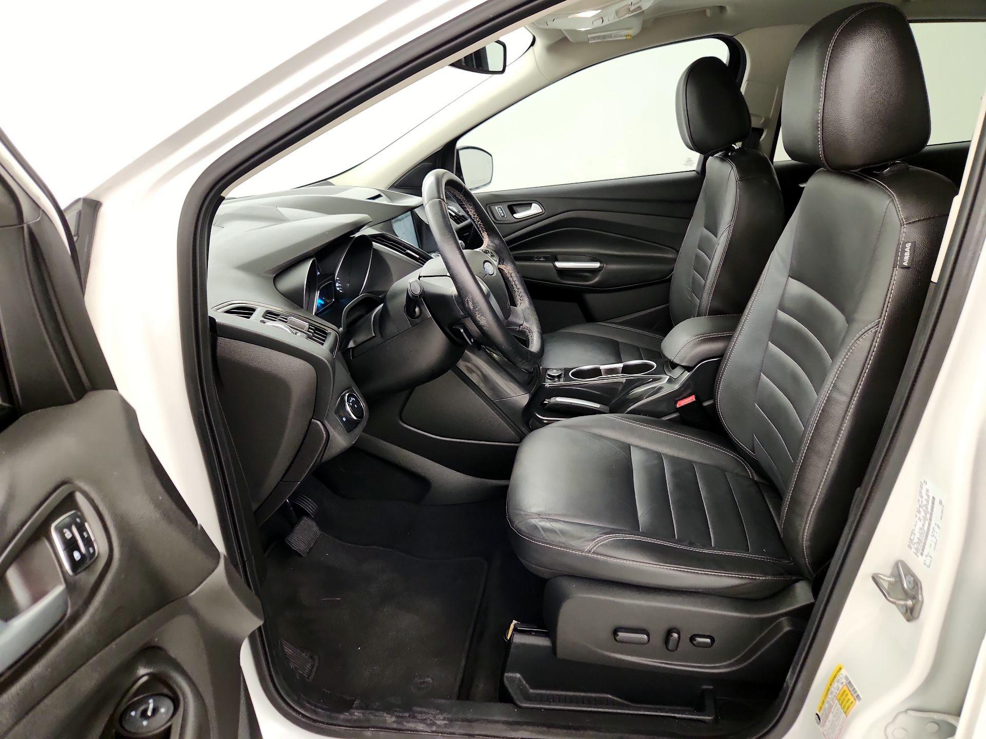 Thumbnail: 2015 Ford Escape - 11