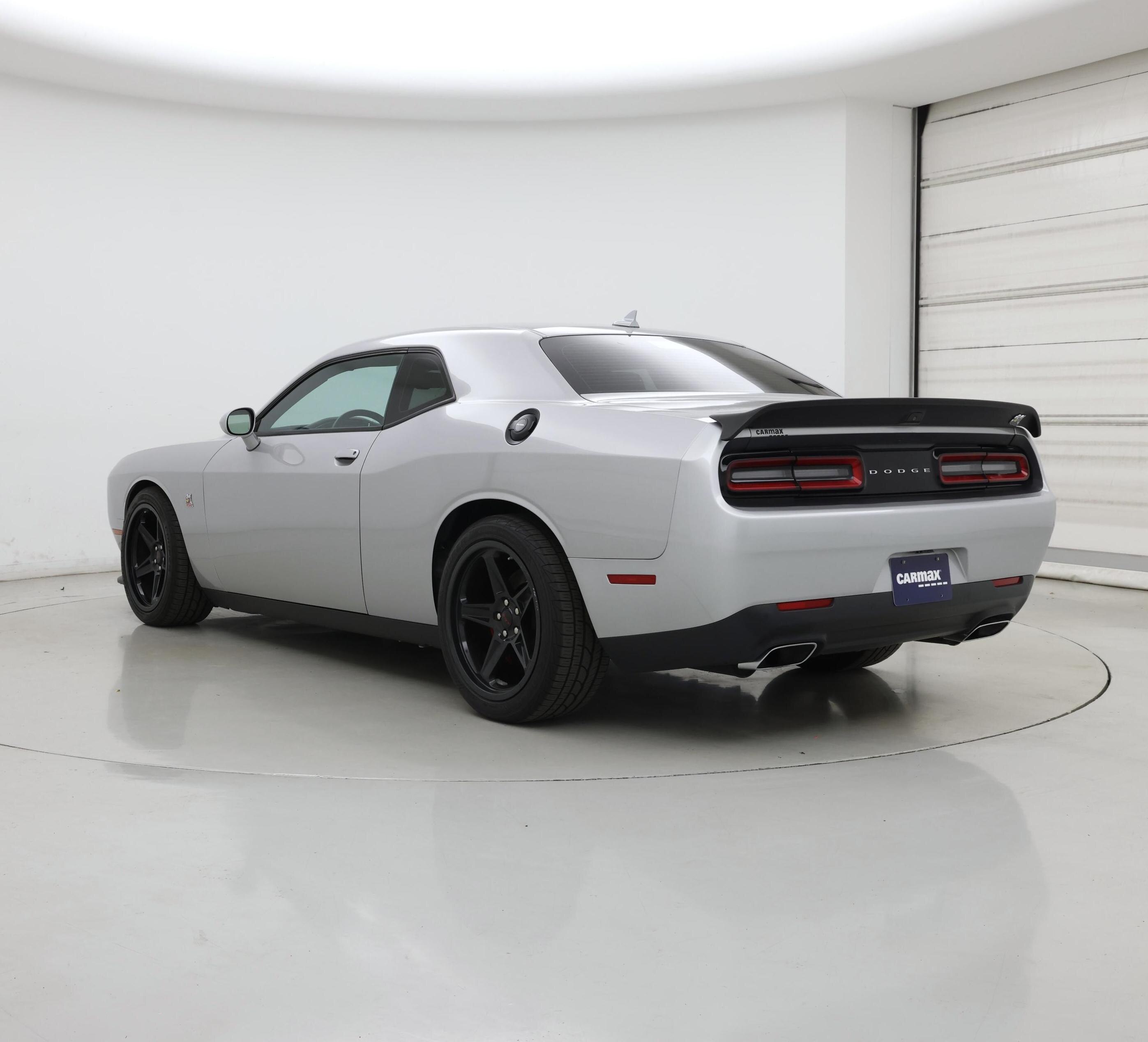 Thumbnail: 2020 Dodge Challenger - 2