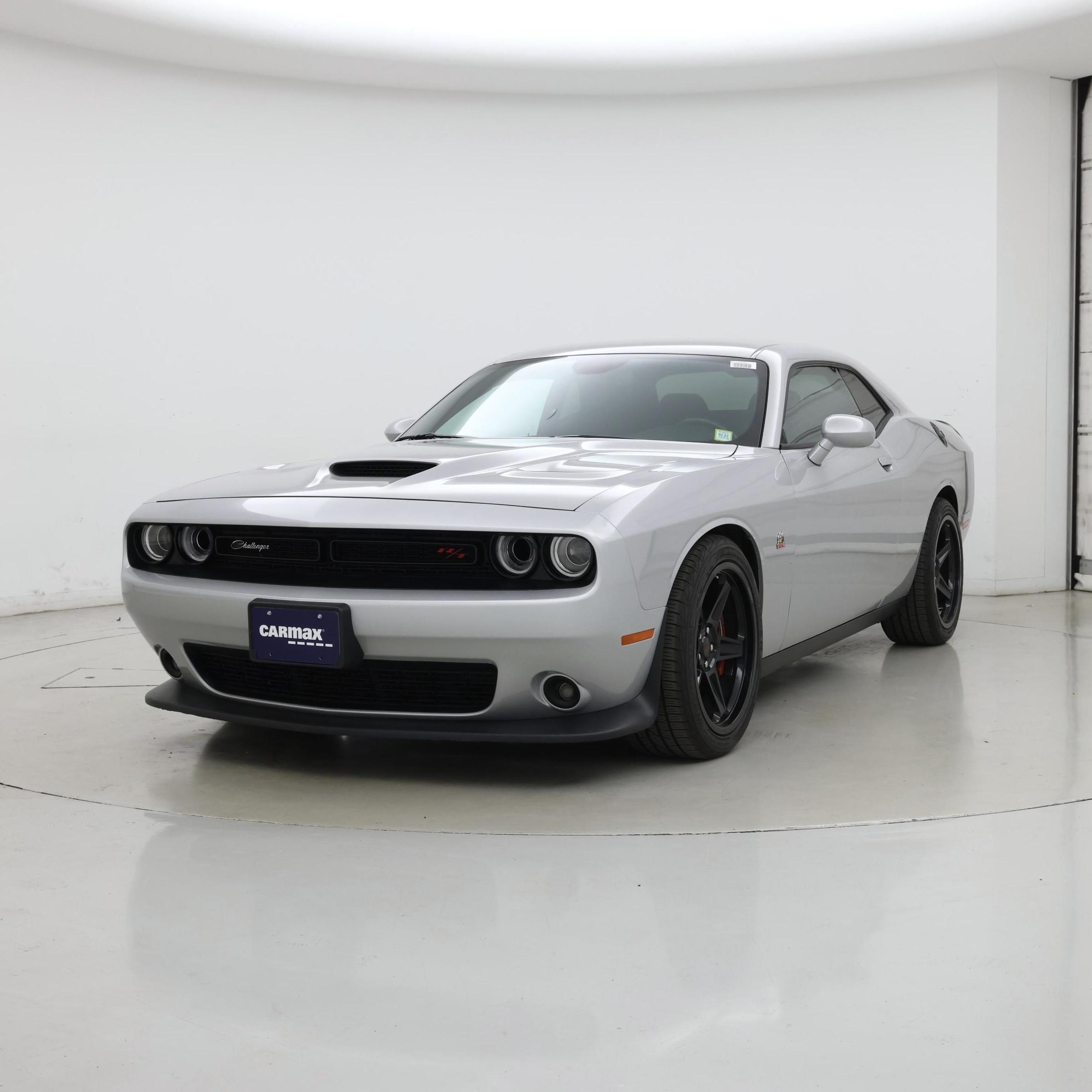 Thumbnail: 2020 Dodge Challenger - 4