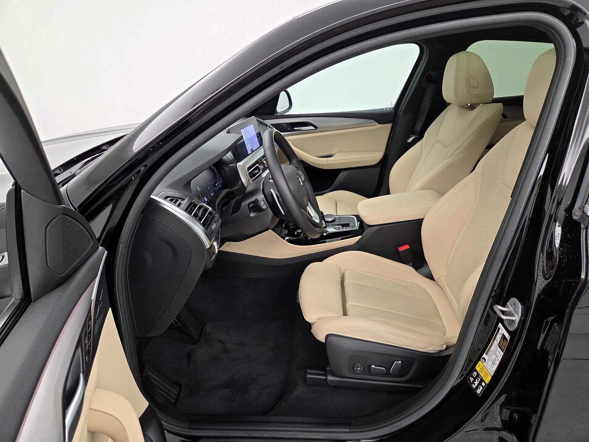 Thumbnail: 2024 BMW X4 - 11
