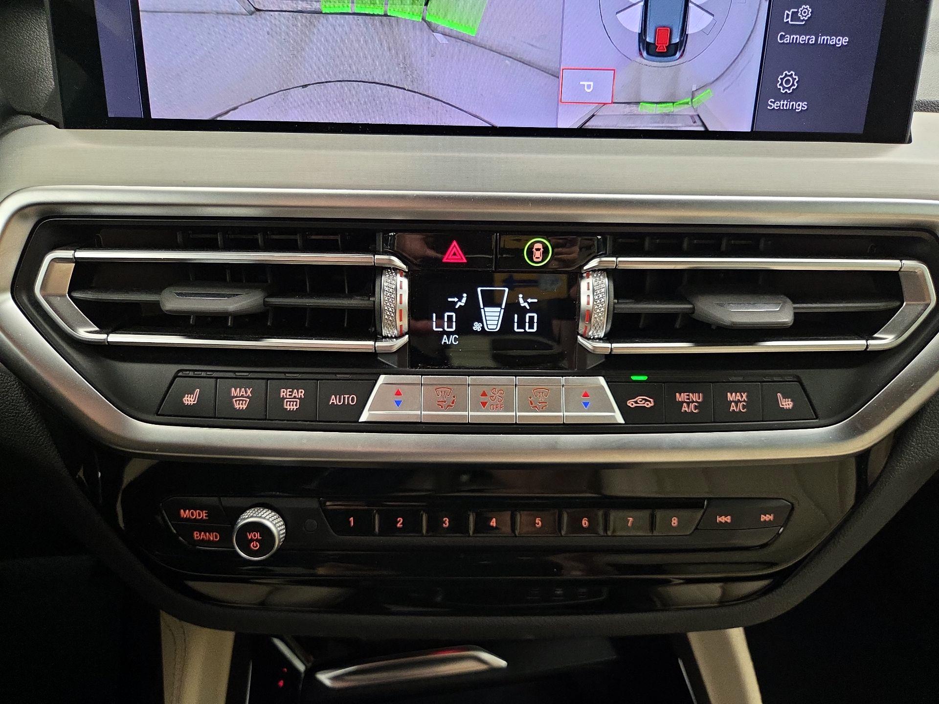 Thumbnail: 2024 BMW X4 - 17