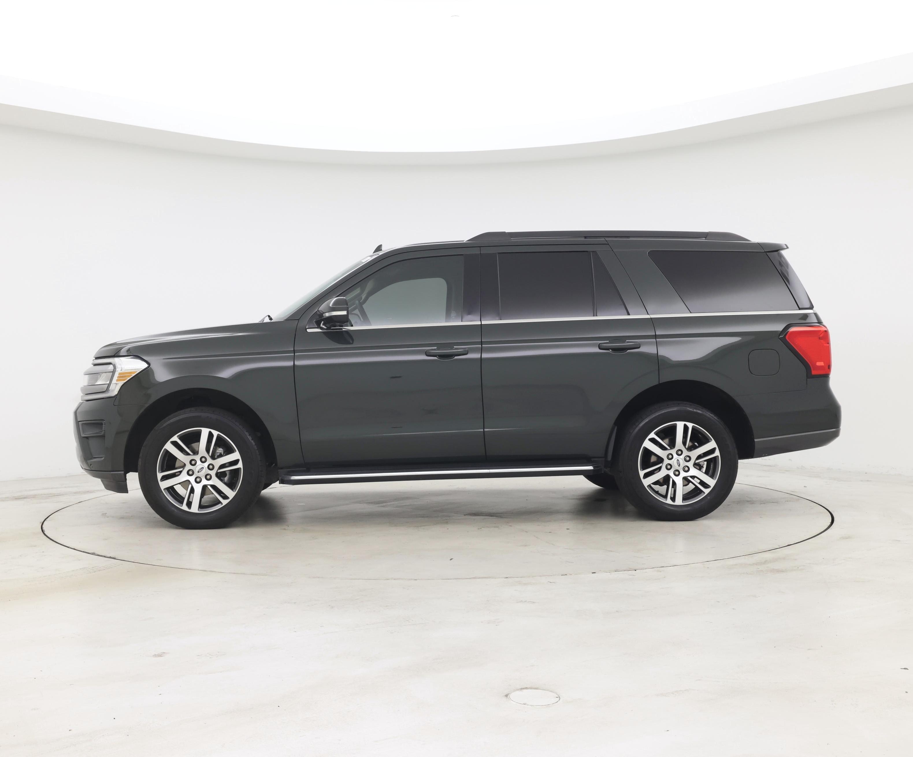 Thumbnail: 2022 Ford Expedition - 3