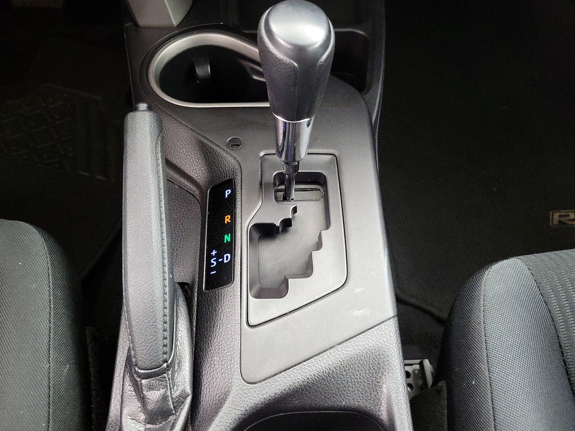Thumbnail: 2018 Toyota RAV4 - 17
