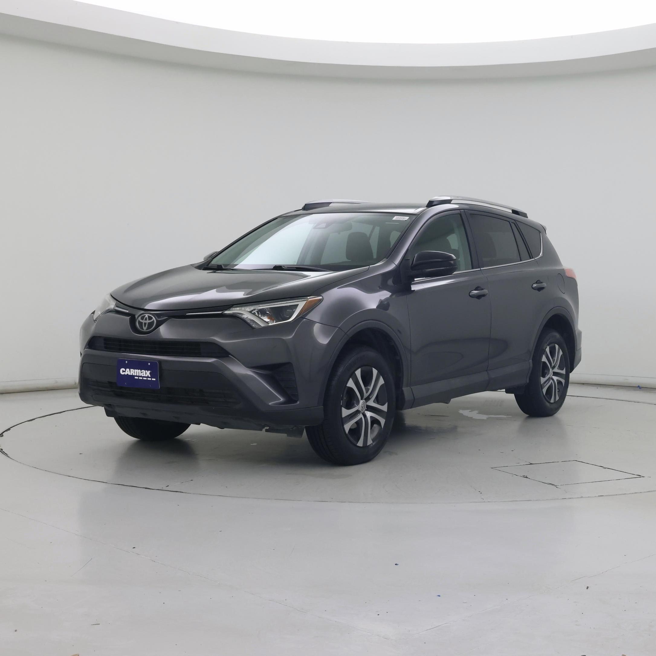Thumbnail: 2018 Toyota RAV4 - 4