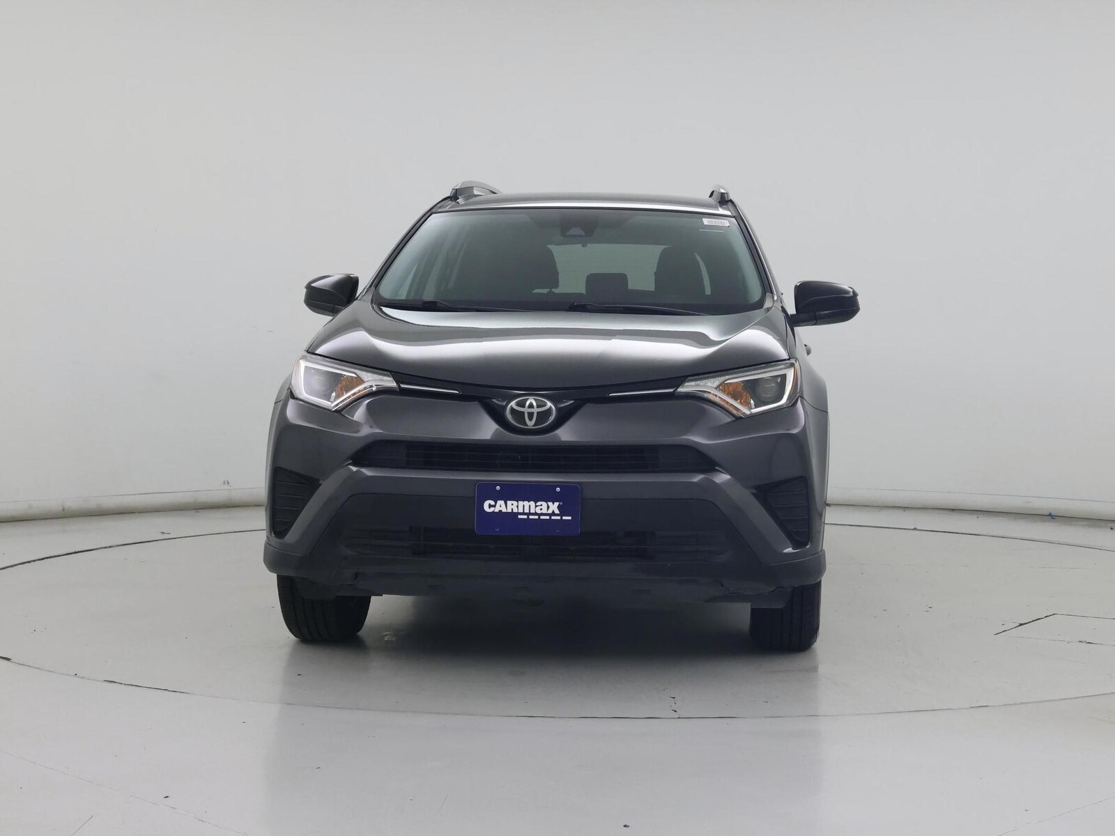 2018 Toyota RAV4 LE - Photo 6