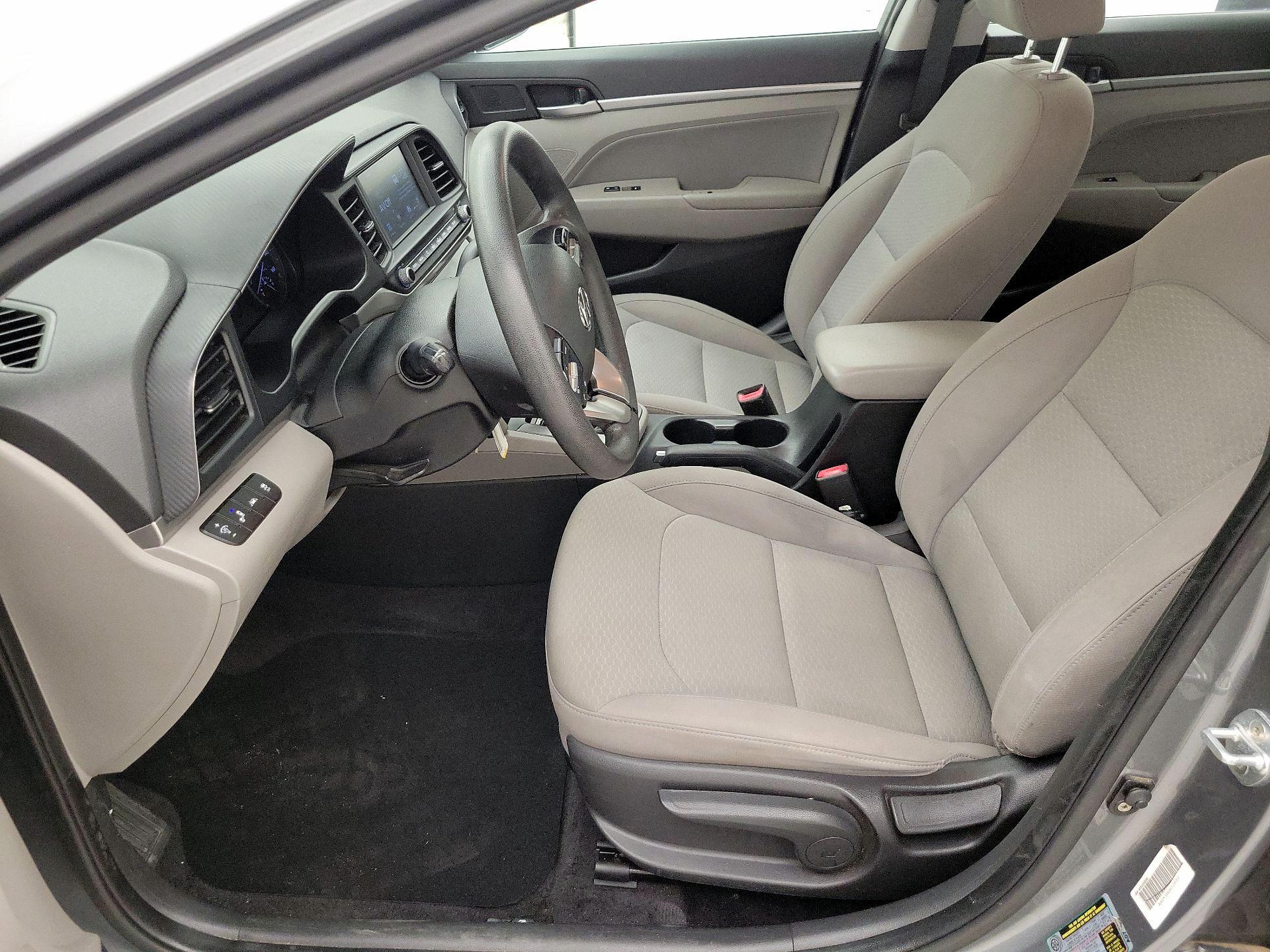 Thumbnail: 2019 Hyundai Elantra - 11