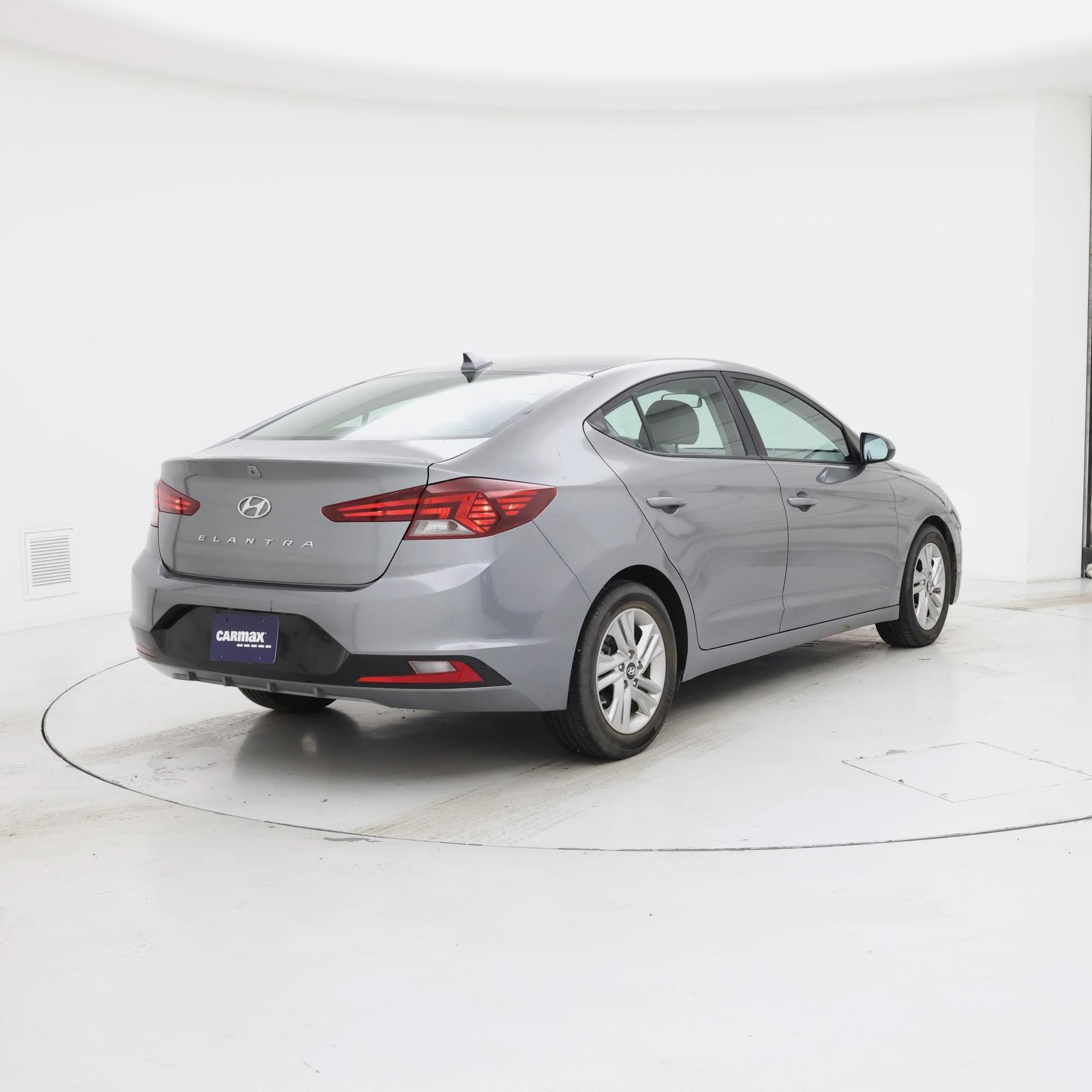 Thumbnail: 2019 Hyundai Elantra - 8