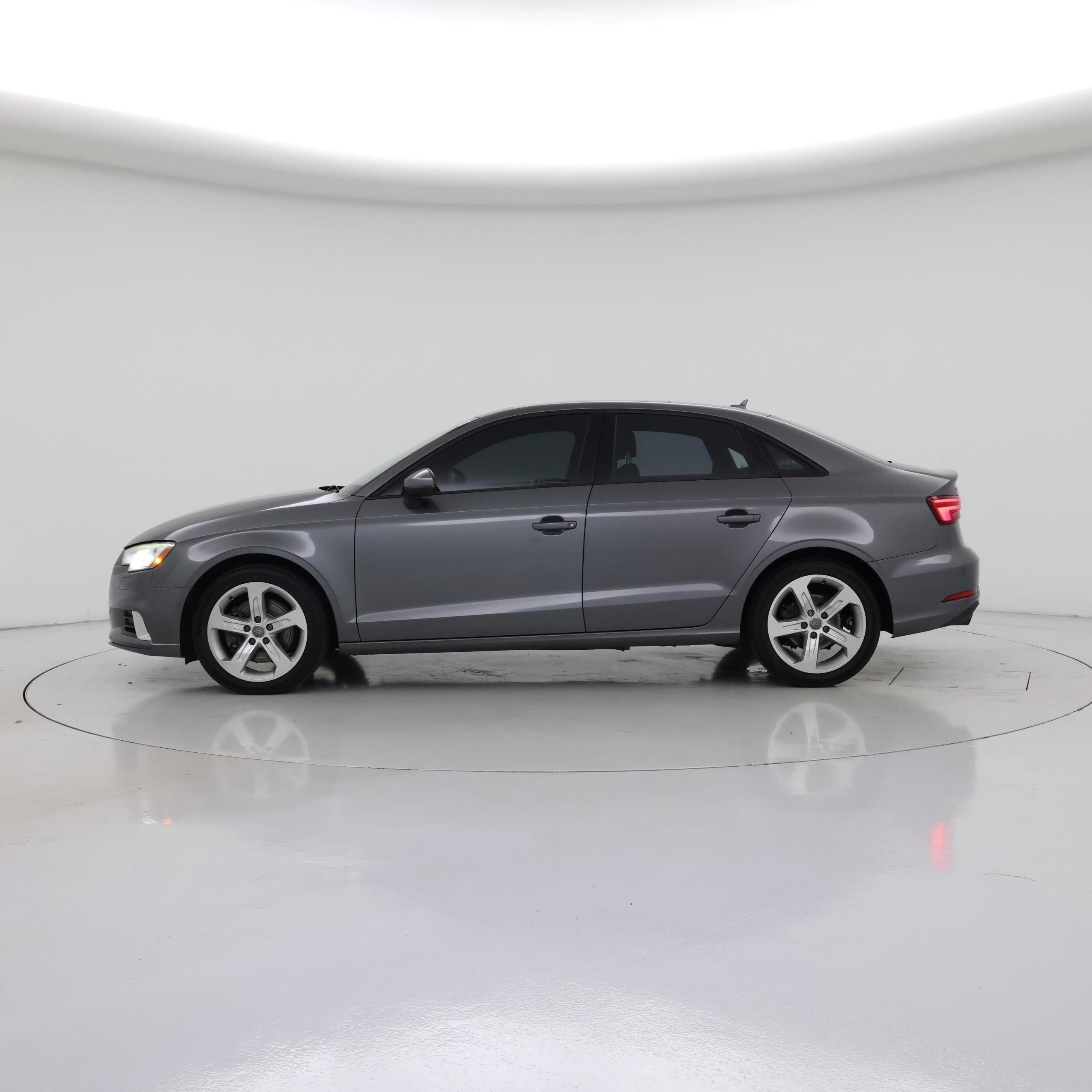 Thumbnail: 2017 Audi A3 - 3