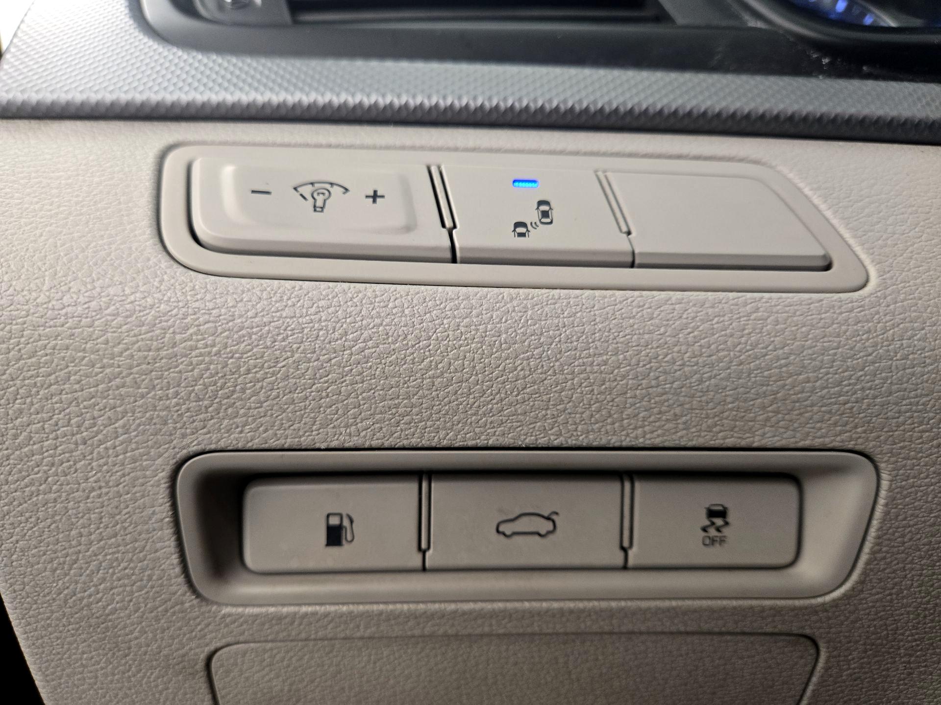 Thumbnail: 2019 Hyundai Sonata - 13