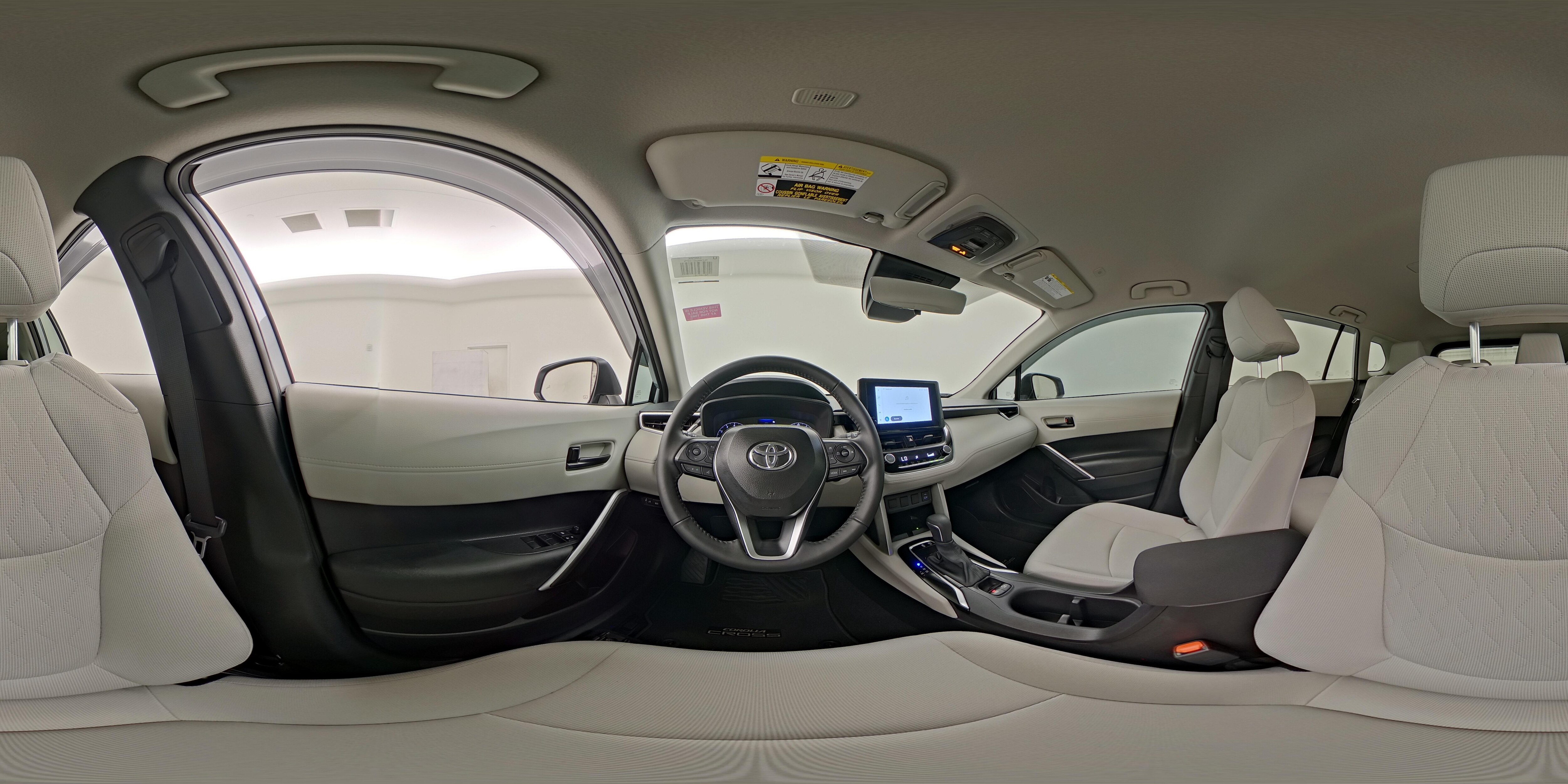 2025 Toyota Corolla Cross LE - Photo 27