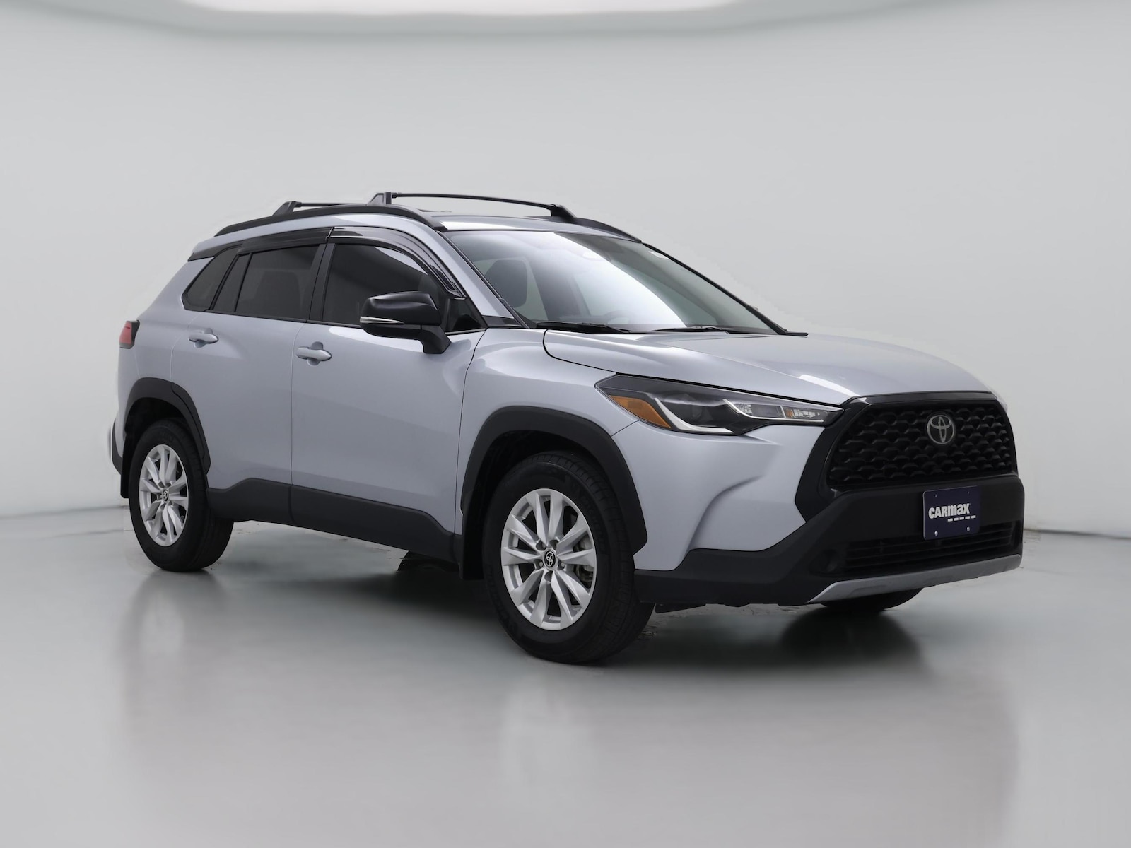 2025 Toyota Corolla Cross LE - Photo 1