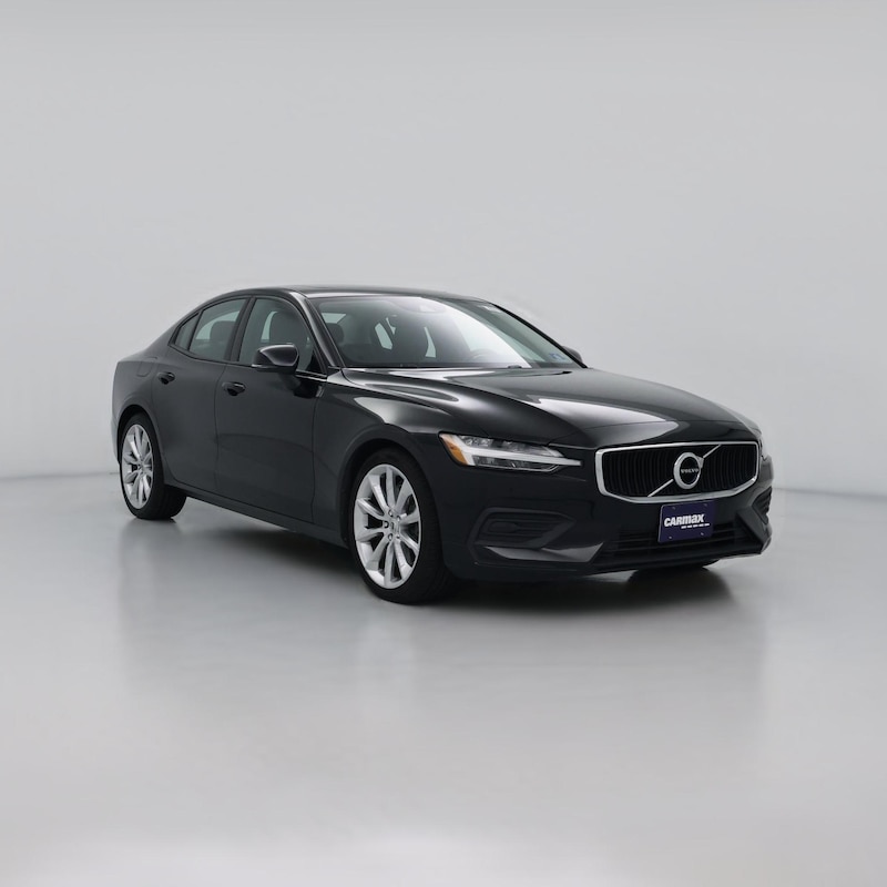 2020 Volvo S60 T6 Momentum