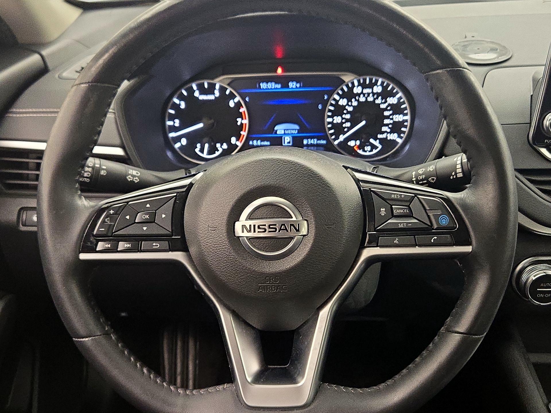 Thumbnail: 2019 Nissan Altima - 10