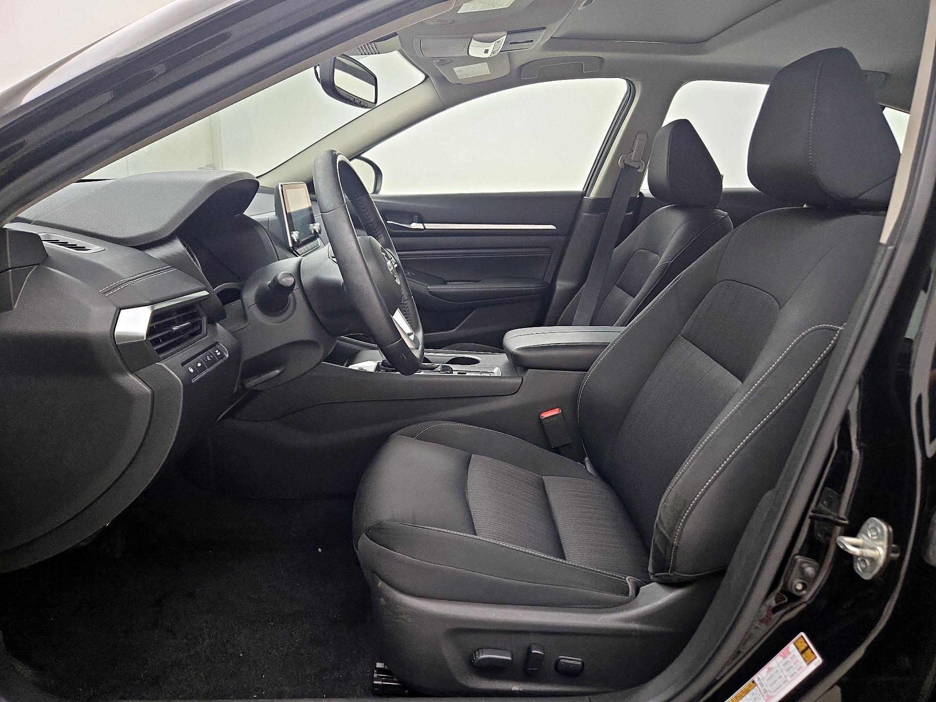 Thumbnail: 2019 Nissan Altima - 11