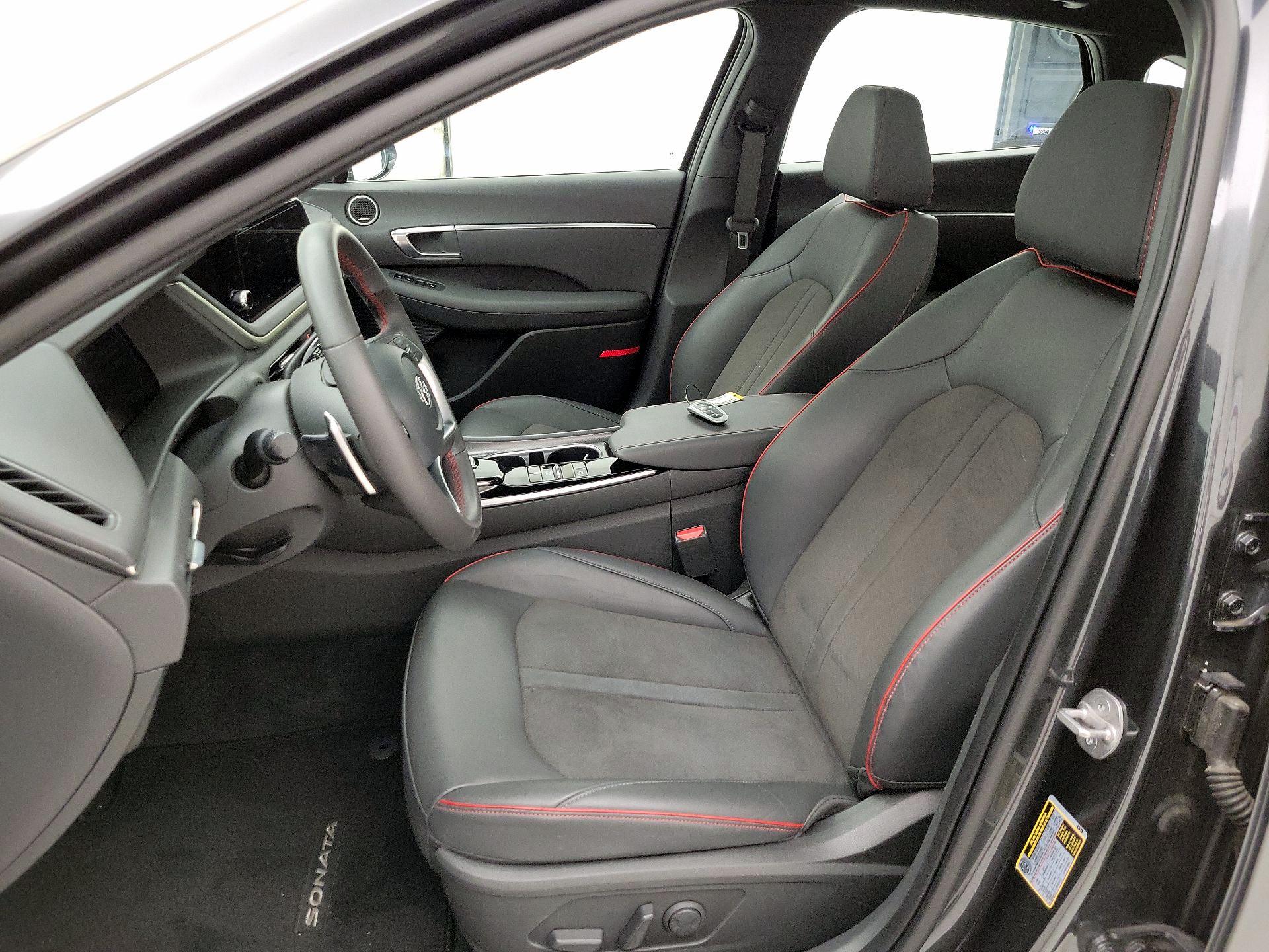 Thumbnail: 2023 Hyundai Sonata - 11