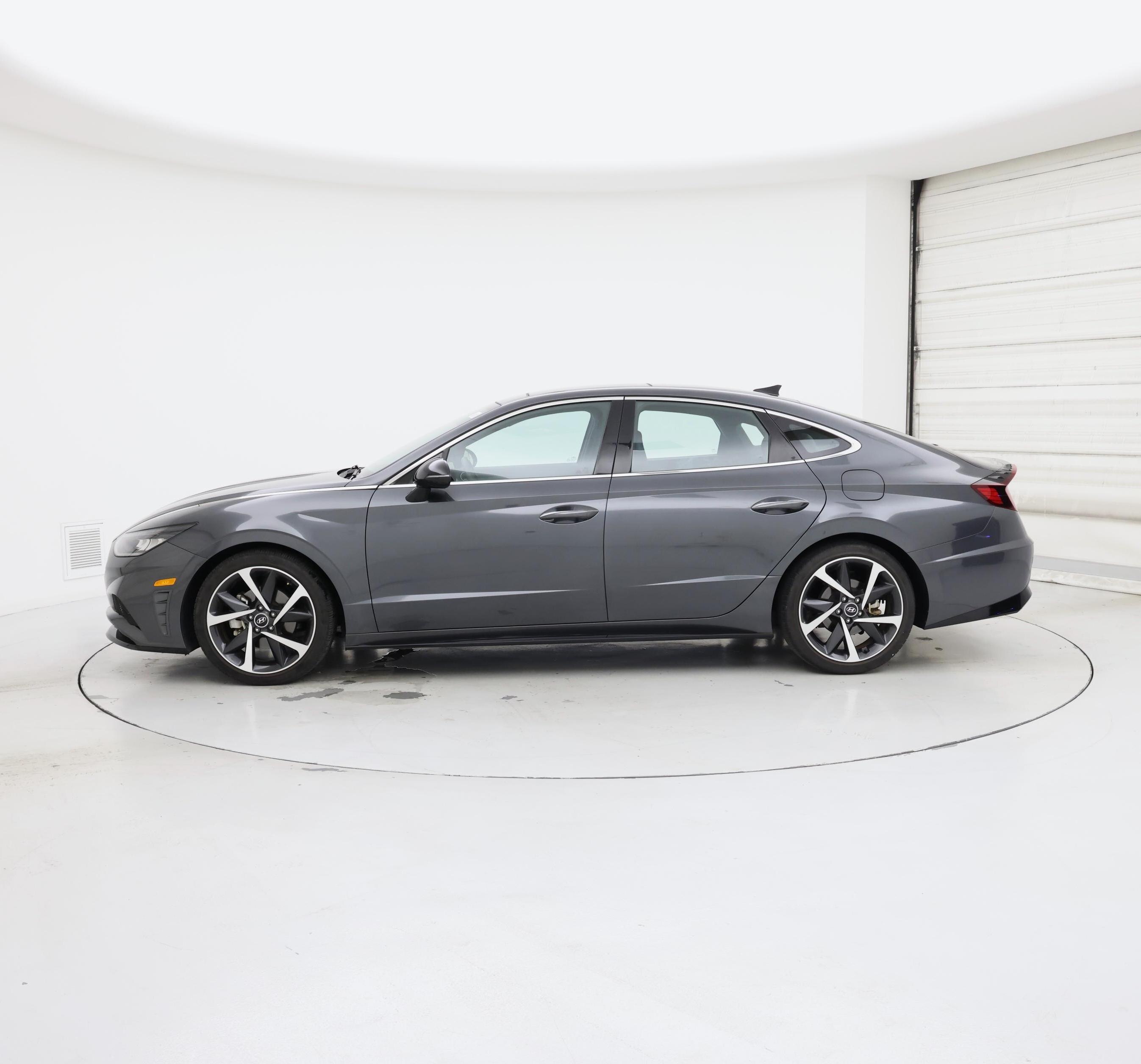 Thumbnail: 2023 Hyundai Sonata - 3