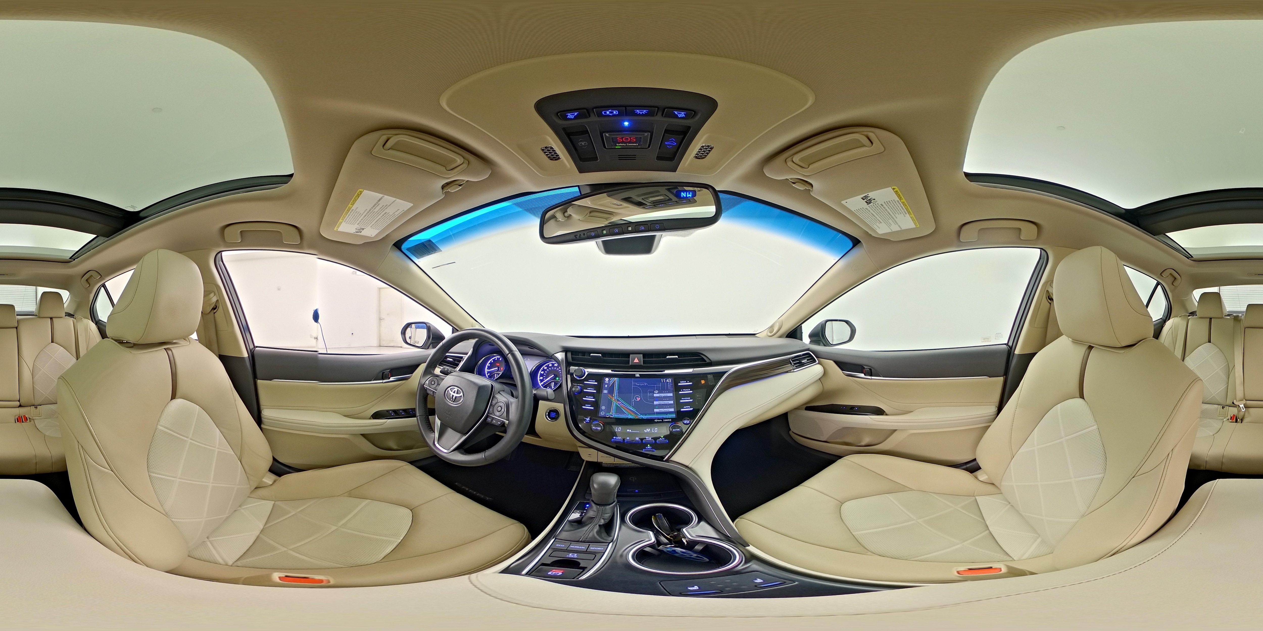 2018 Toyota Camry XLE - Photo 25
