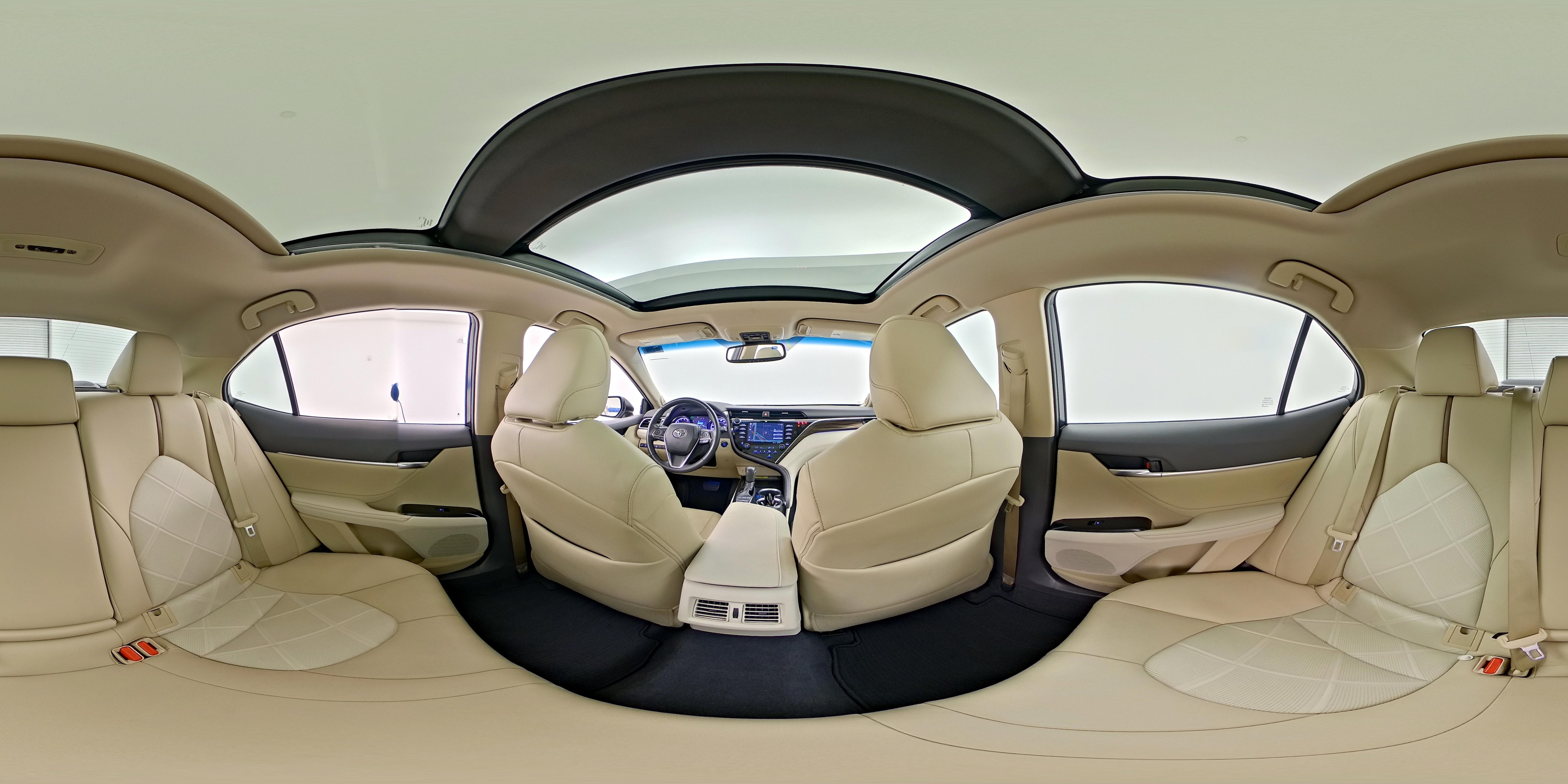 2018 Toyota Camry XLE - Photo 26