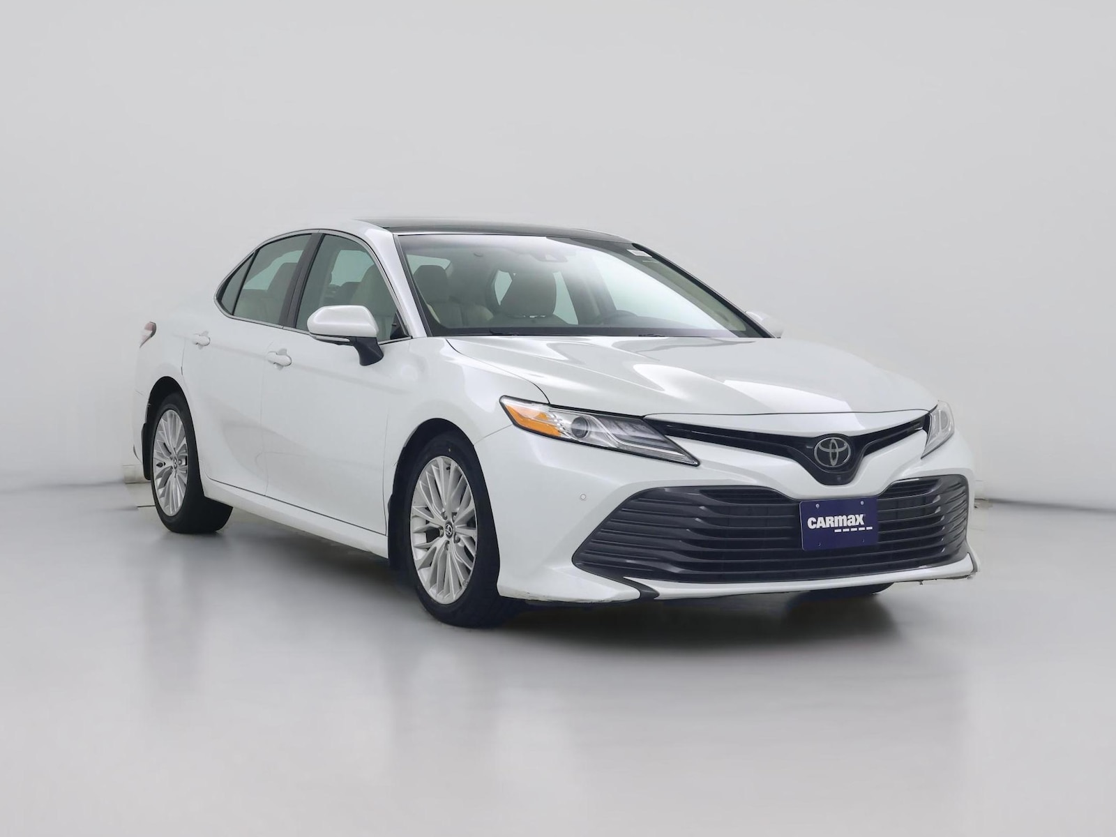 2018 Toyota Camry XLE - Photo 1