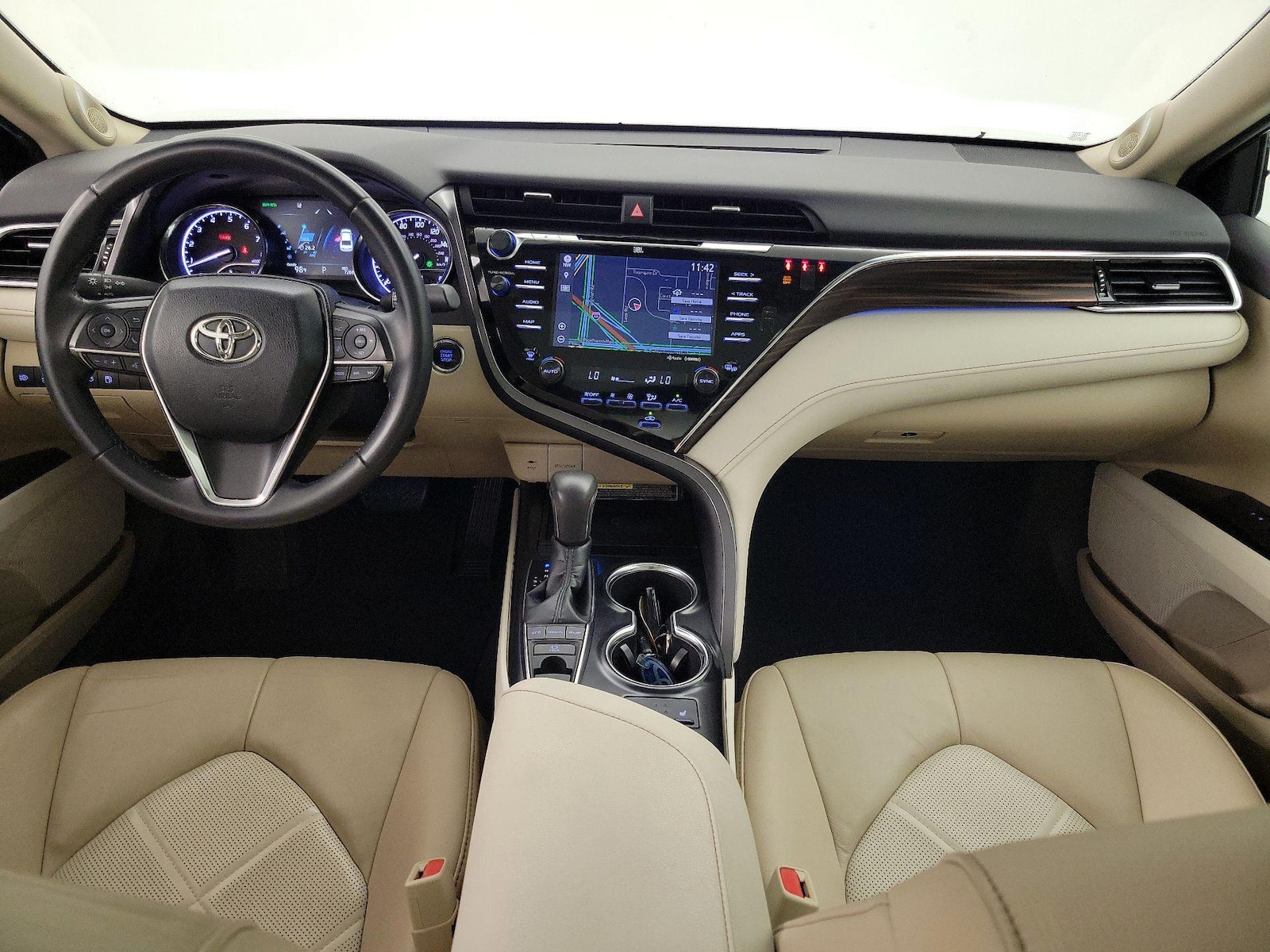 2018 Toyota Camry XLE - Photo 10
