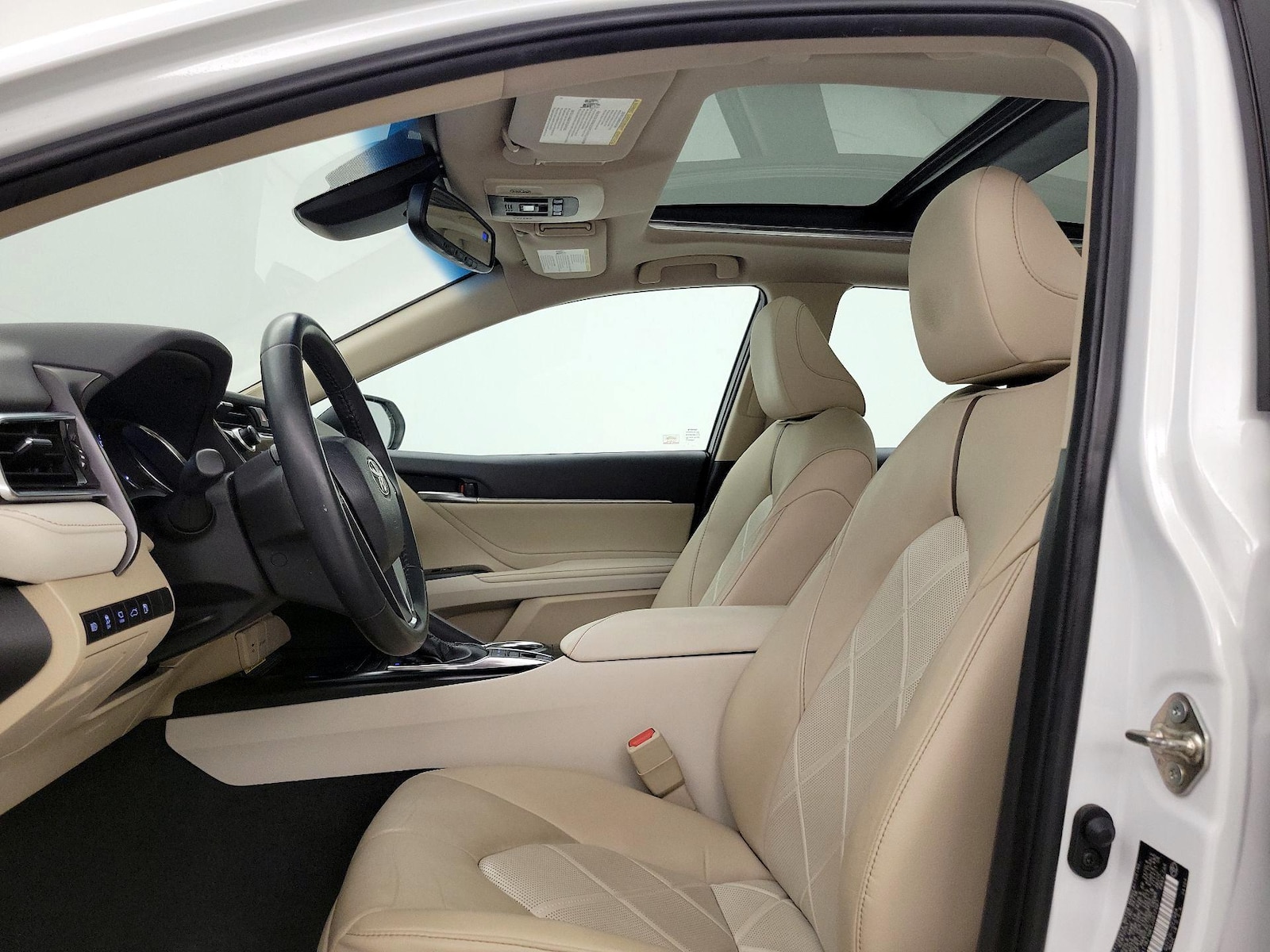 2018 Toyota Camry XLE - Photo 20