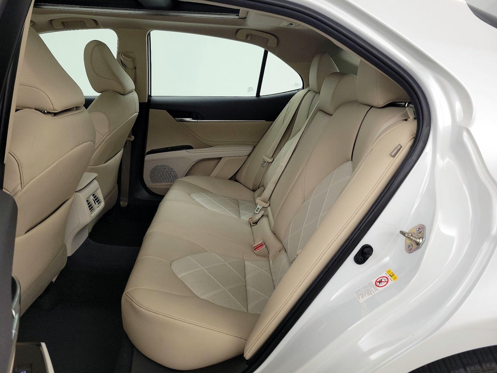 2018 Toyota Camry XLE - Photo 21