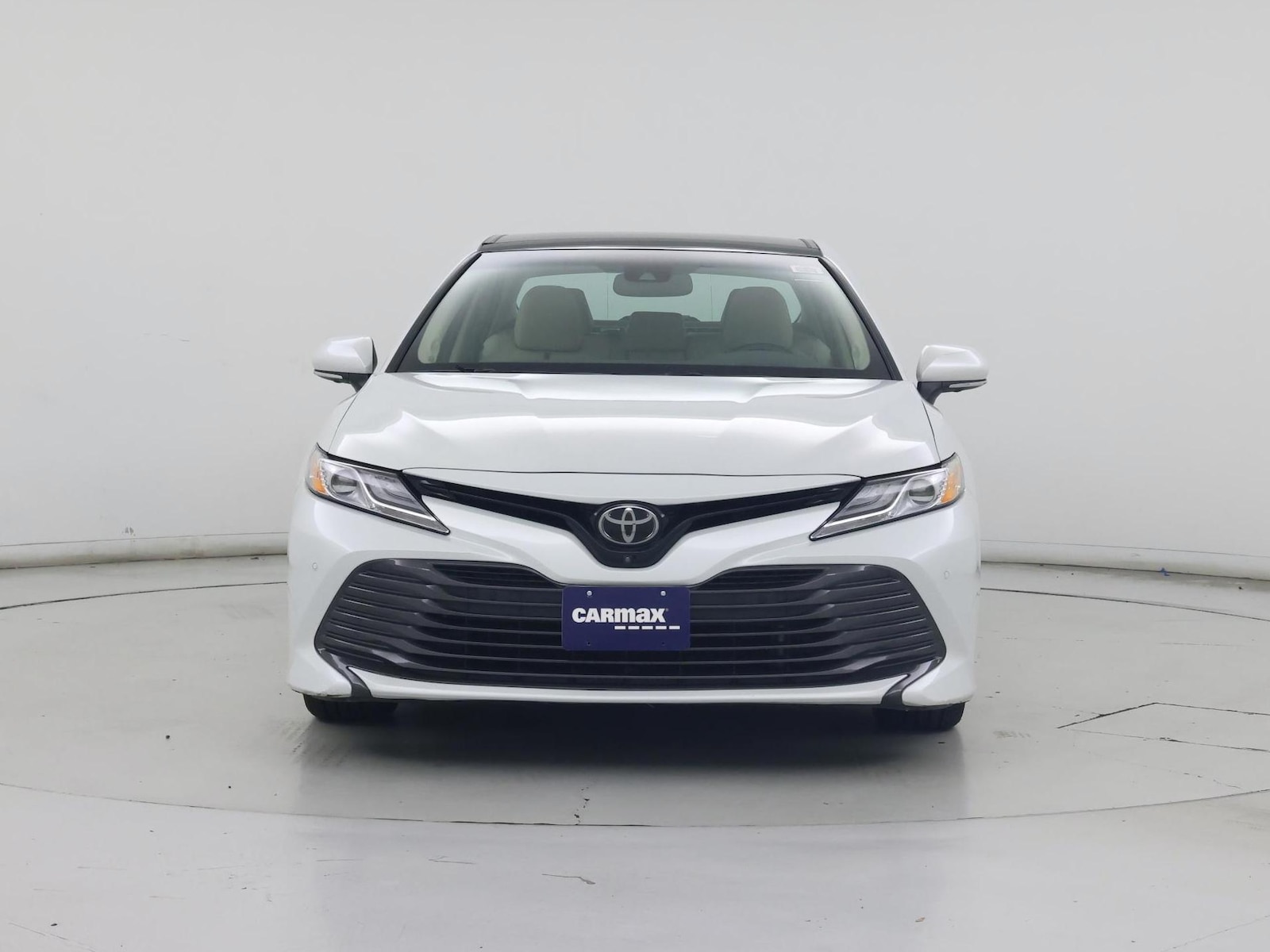 2018 Toyota Camry XLE - Photo 6