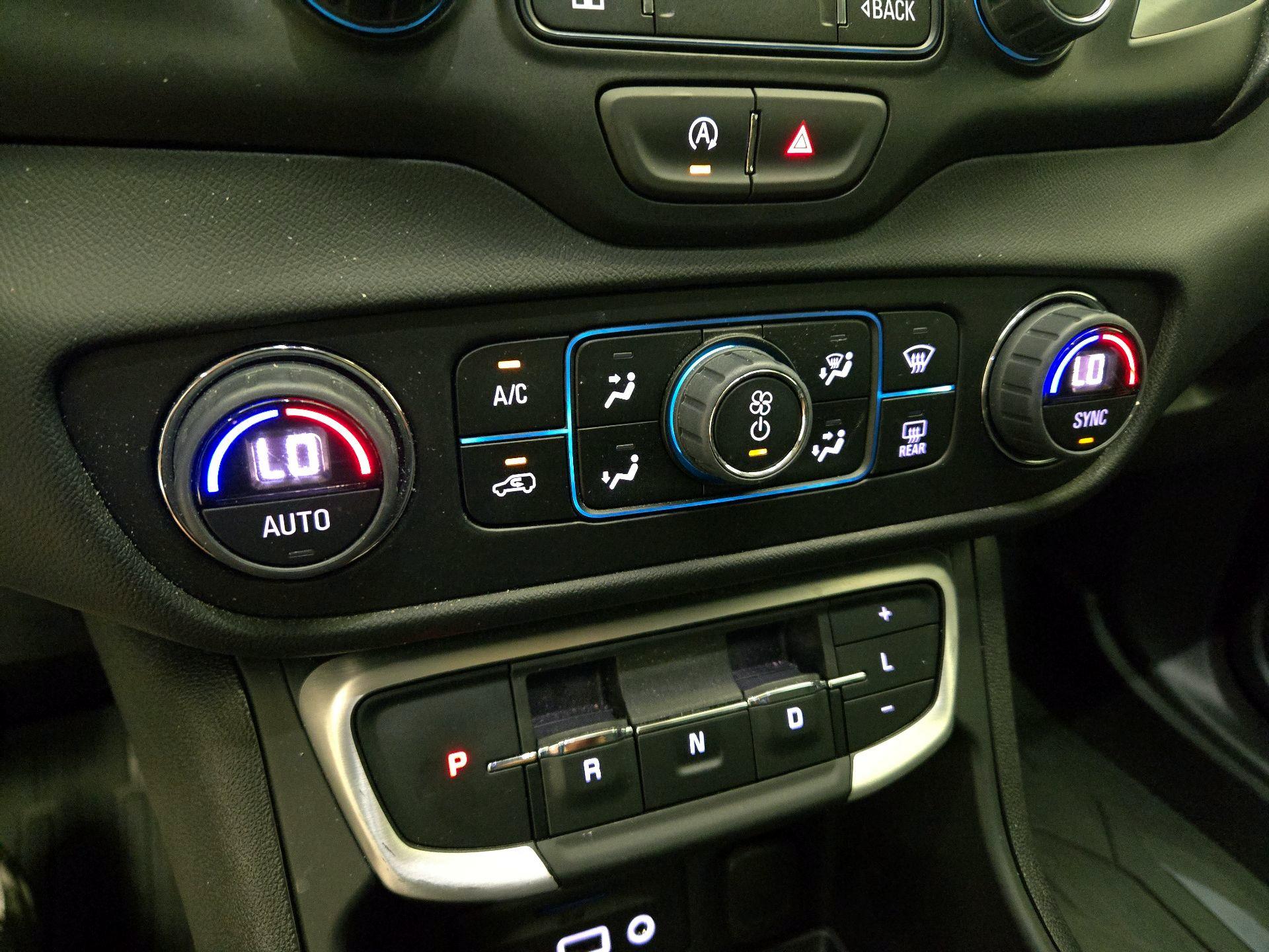 Thumbnail: 2024 GMC Terrain - 16