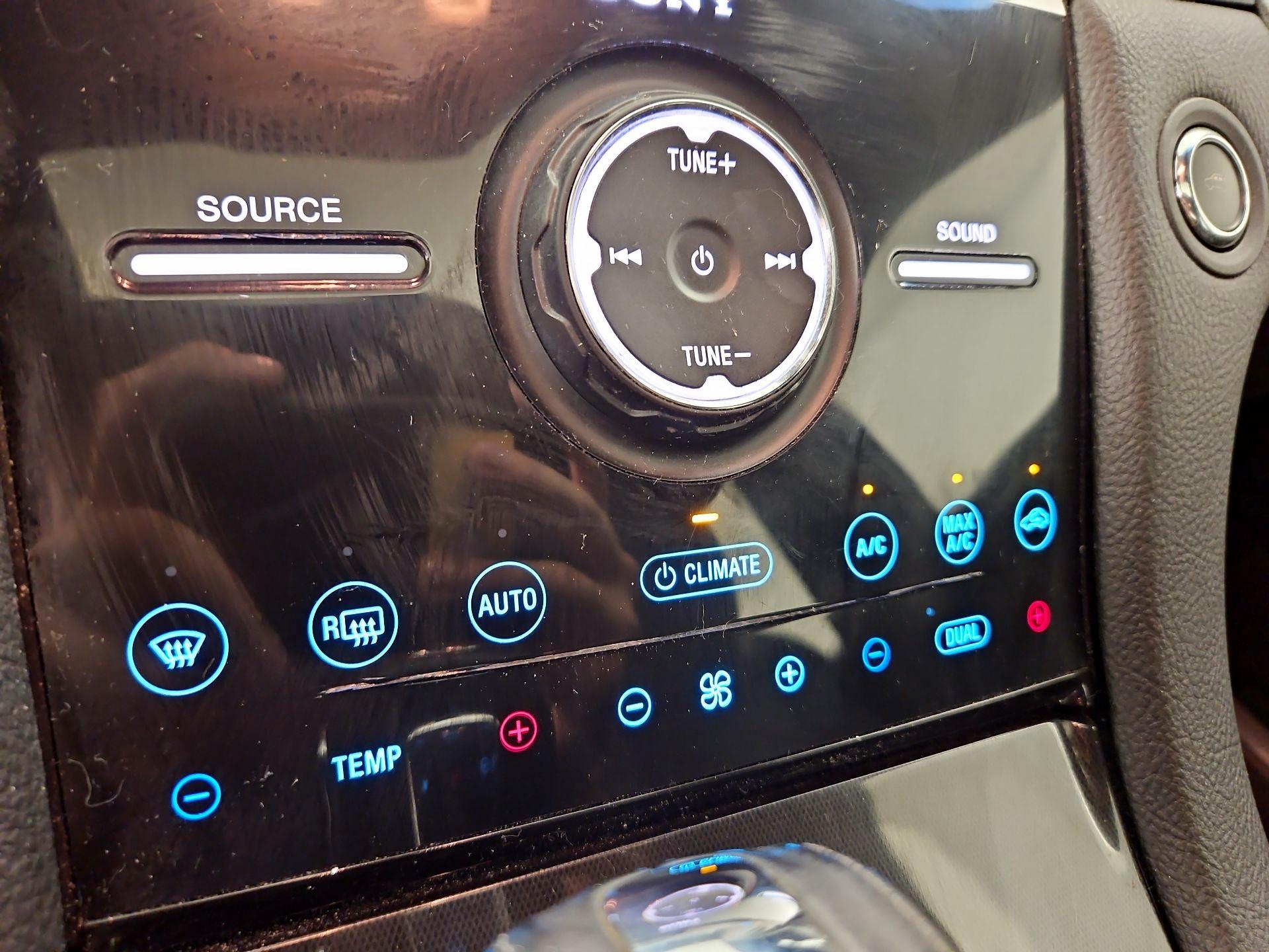 Thumbnail: 2019 Ford Taurus - 17
