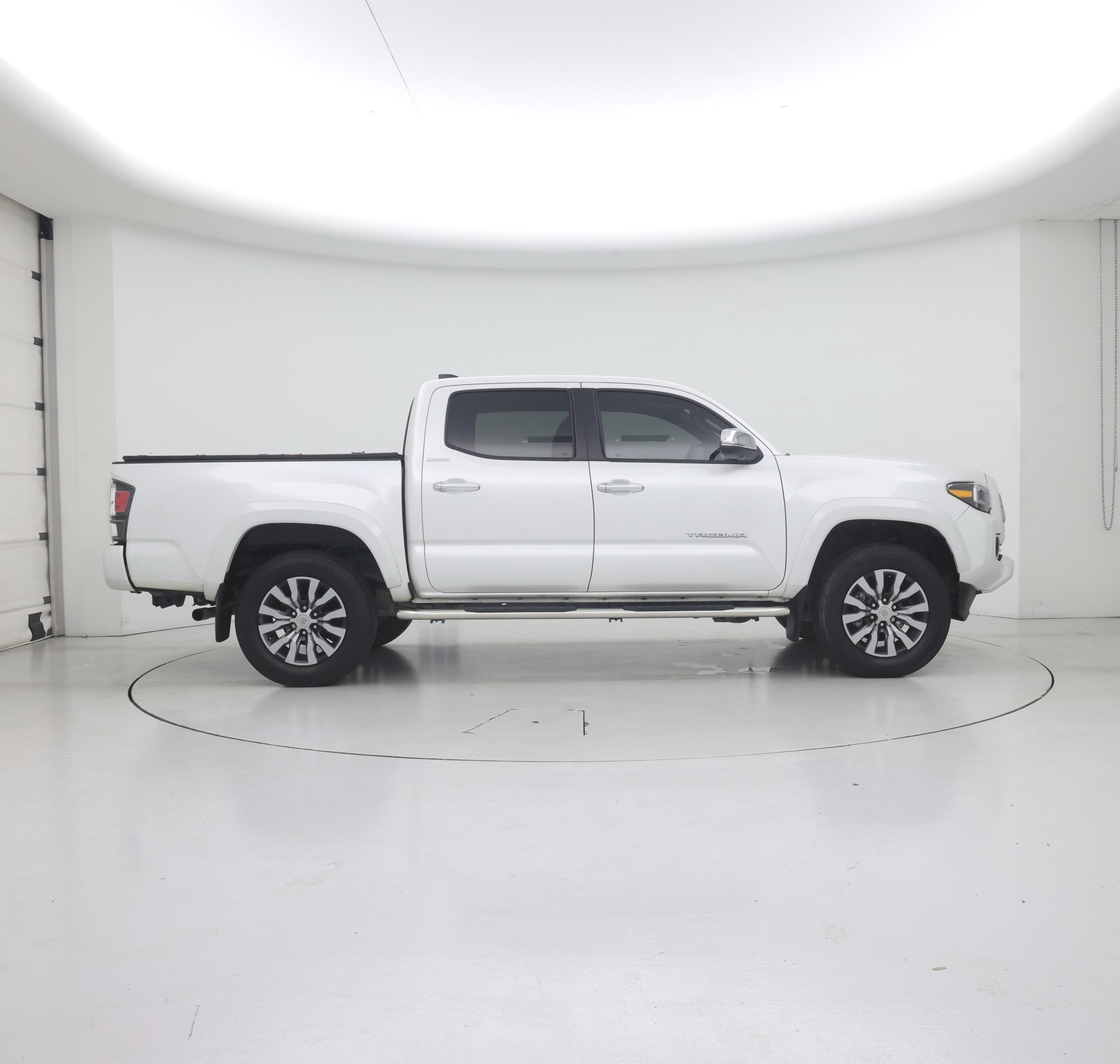 Thumbnail: 2023 Toyota Tacoma - 7