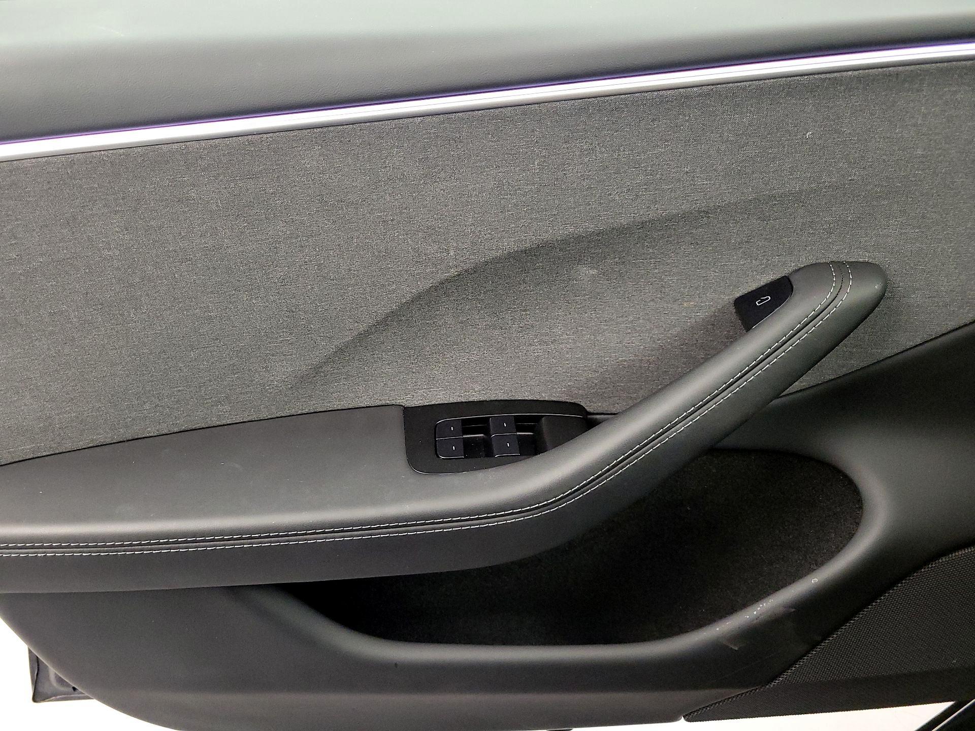 Thumbnail: 2025 Tesla Model 3 - 12
