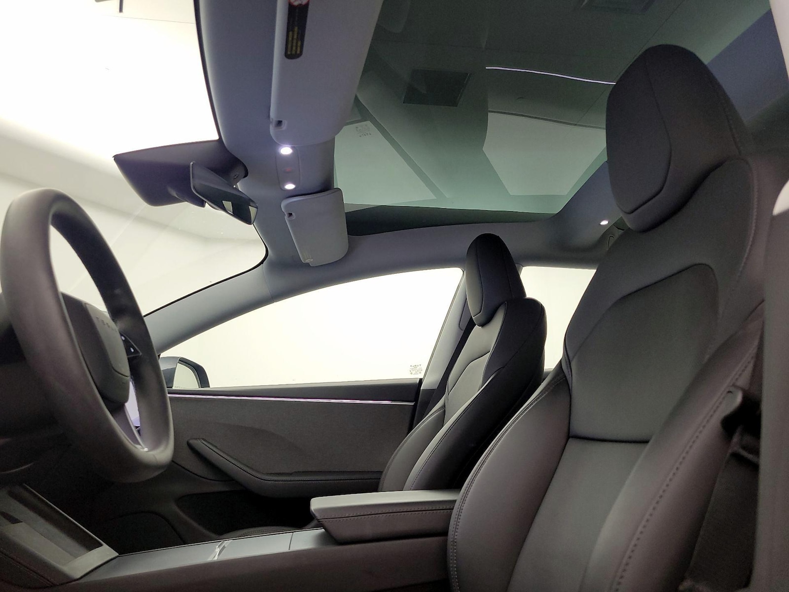 2025 Tesla Model 3 Long Range - Photo 19