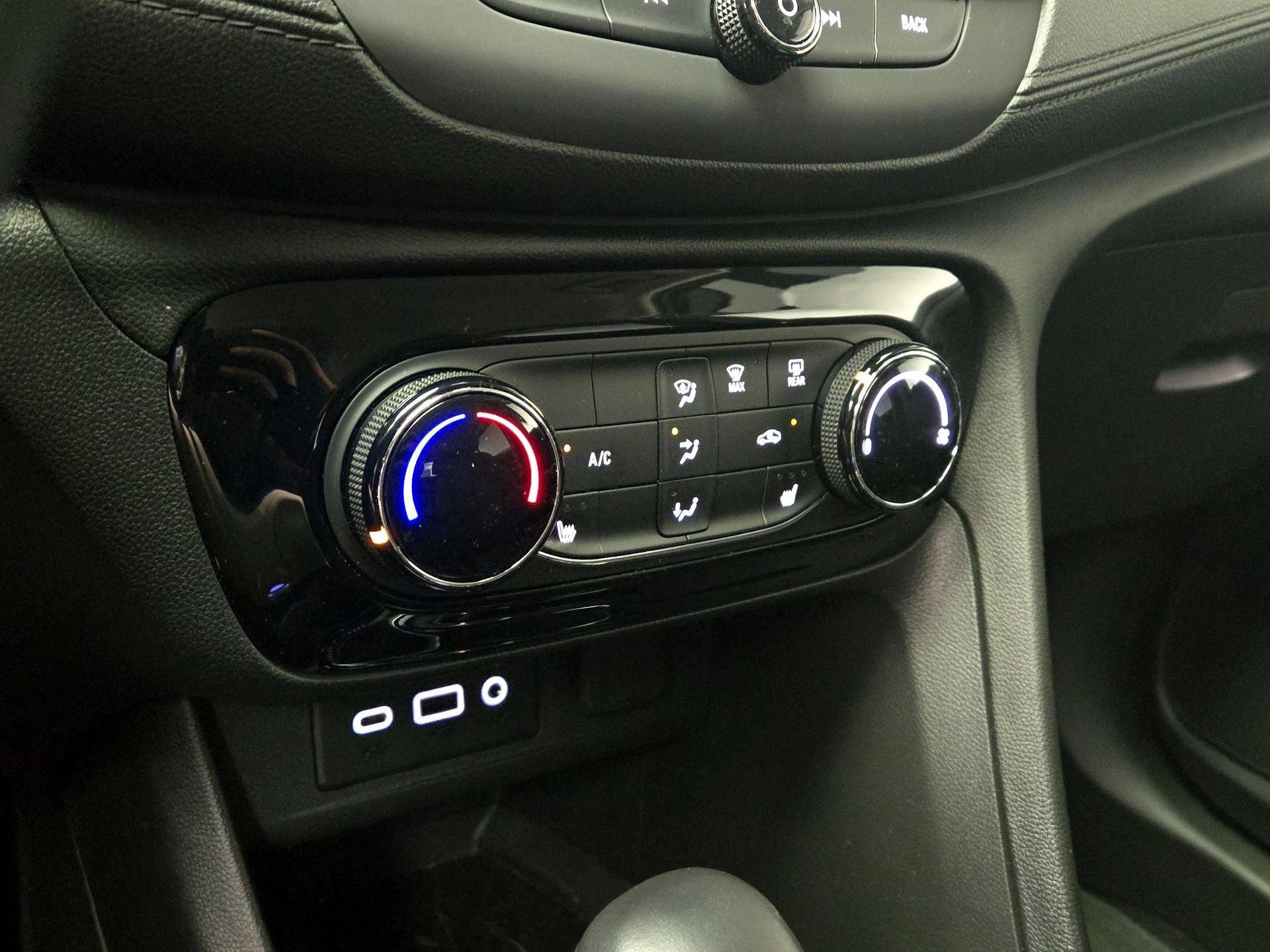 Thumbnail: 2020 Buick Encore GX - 16