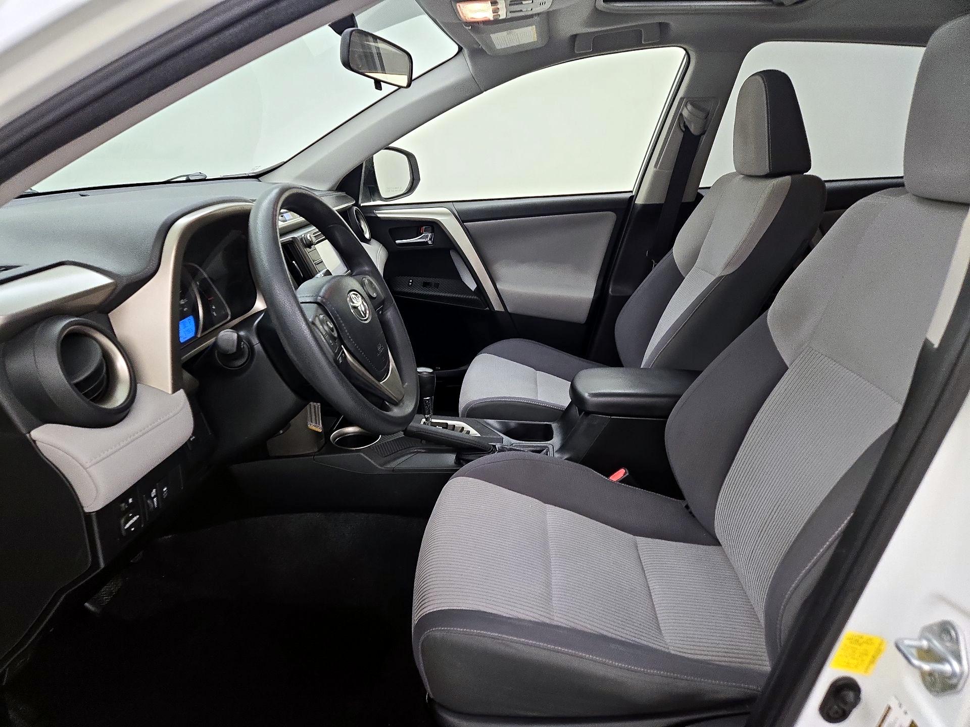 Thumbnail: 2014 Toyota RAV4 - 11