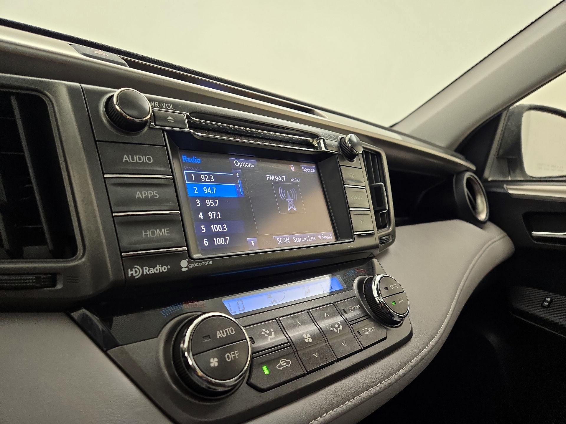 Thumbnail: 2014 Toyota RAV4 - 15