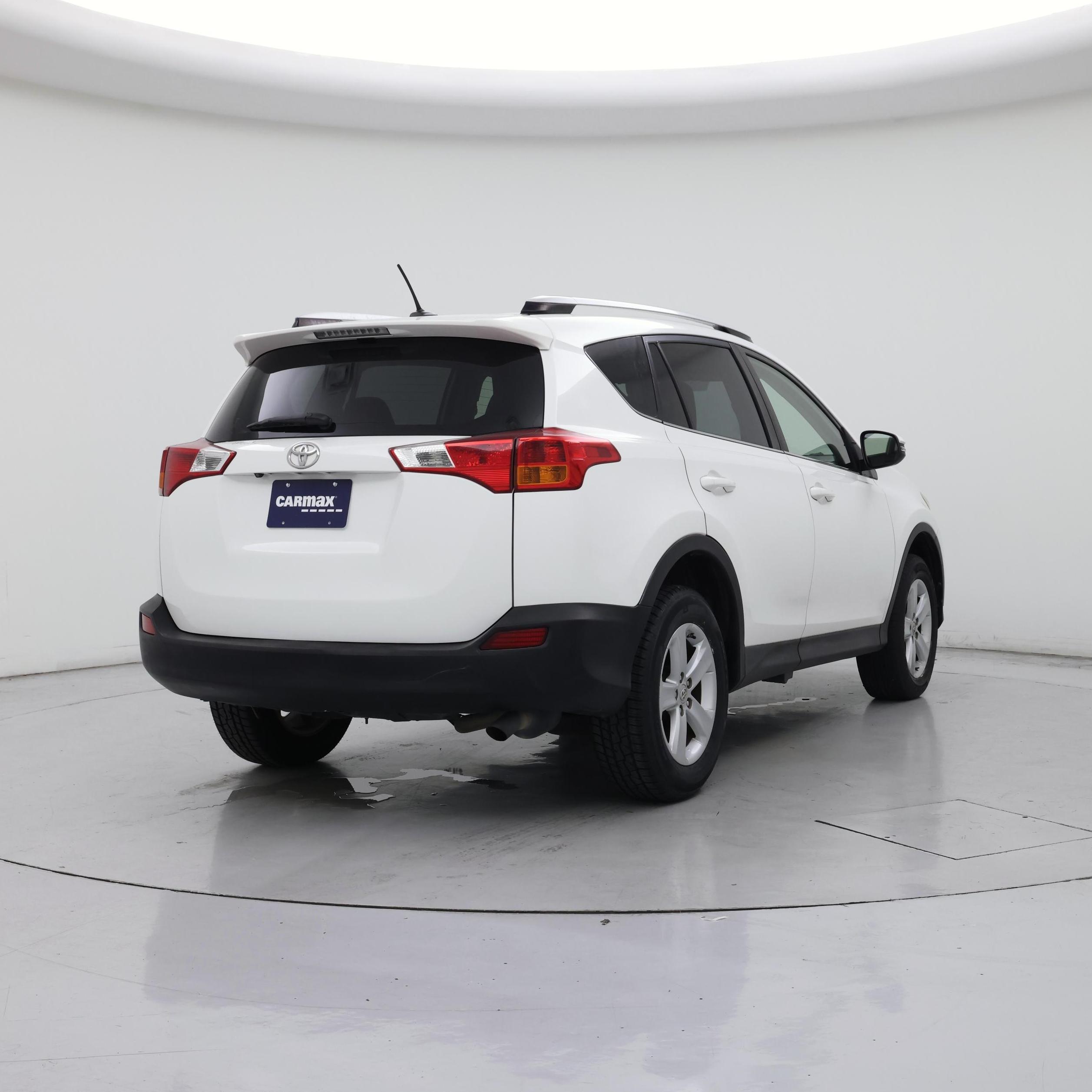 Thumbnail: 2014 Toyota RAV4 - 8