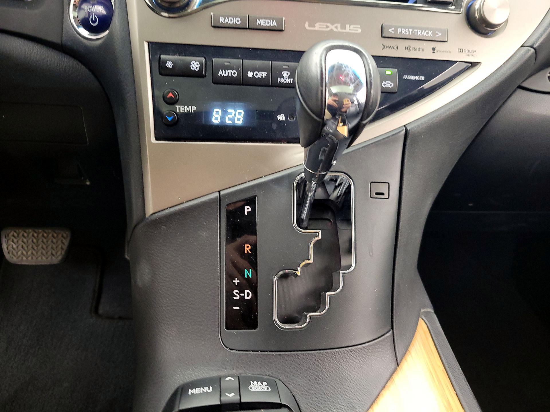 Thumbnail: 2015 Lexus RX - 17