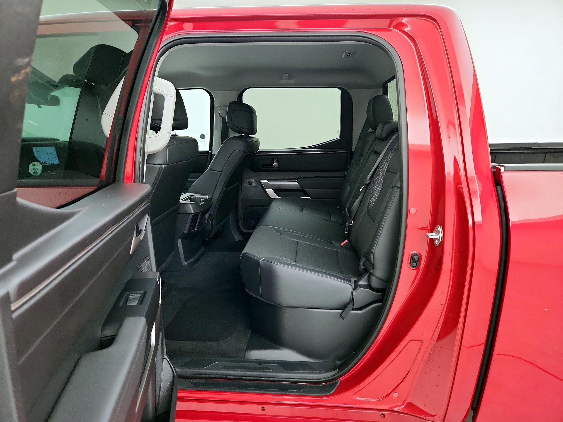 Thumbnail: 2023 Toyota Tundra - 19