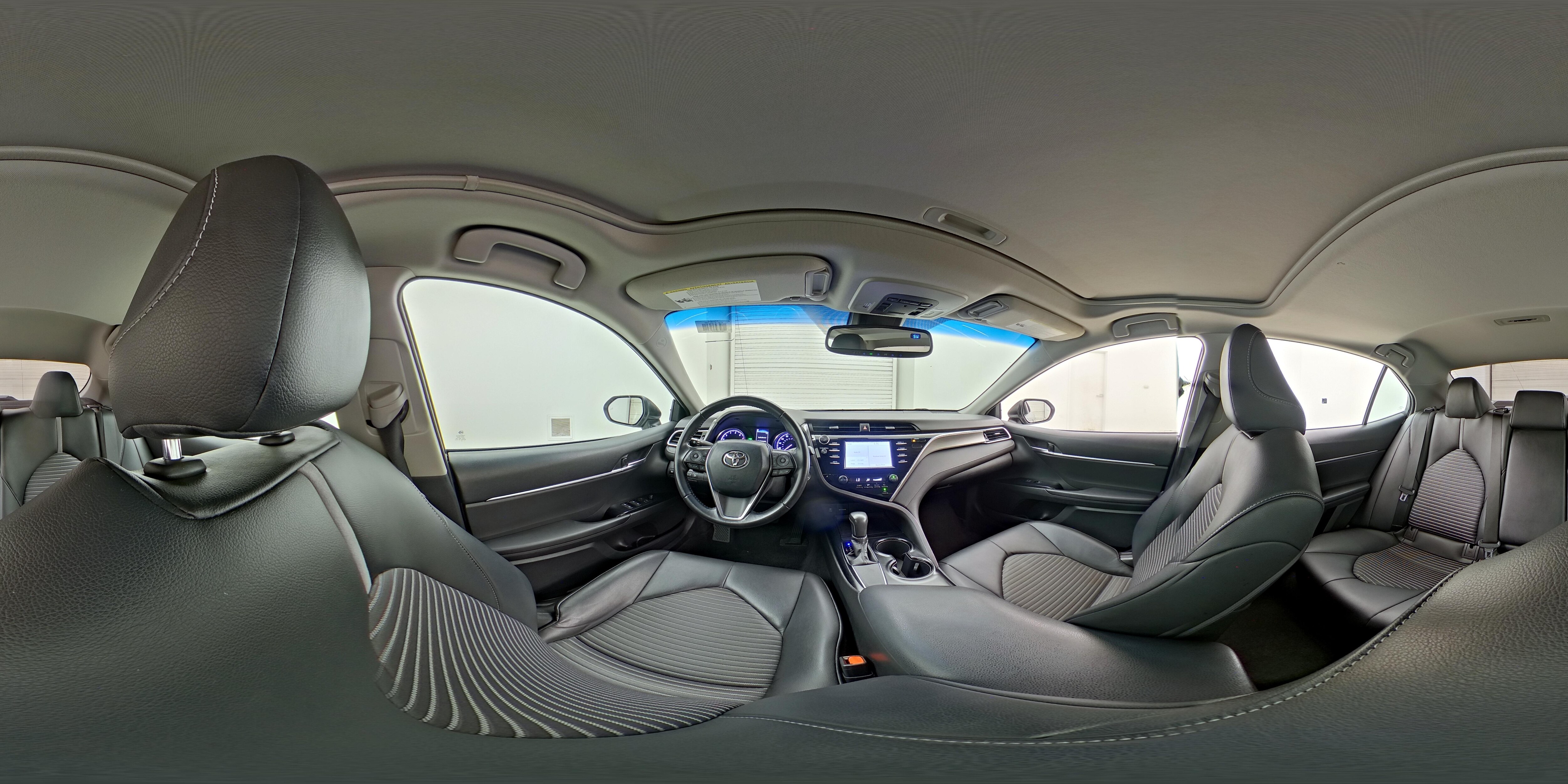 2018 Toyota Camry SE - Photo 27