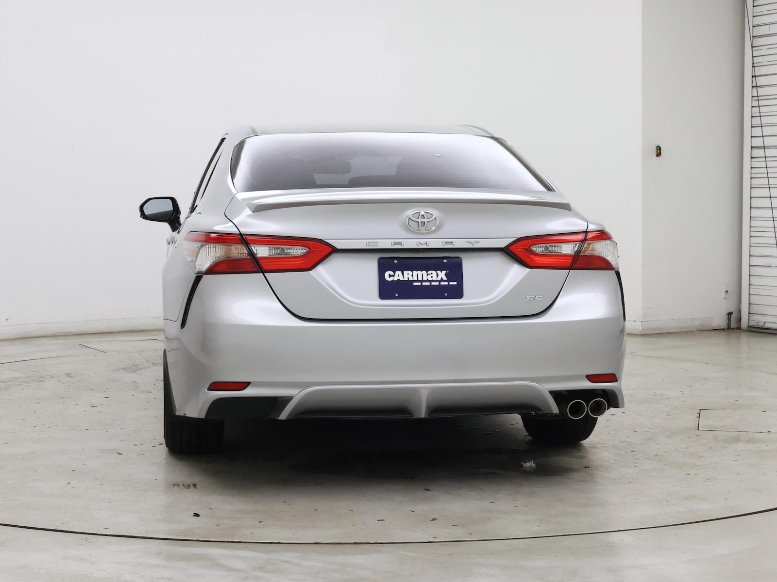 2018 Toyota Camry SE - Photo 7